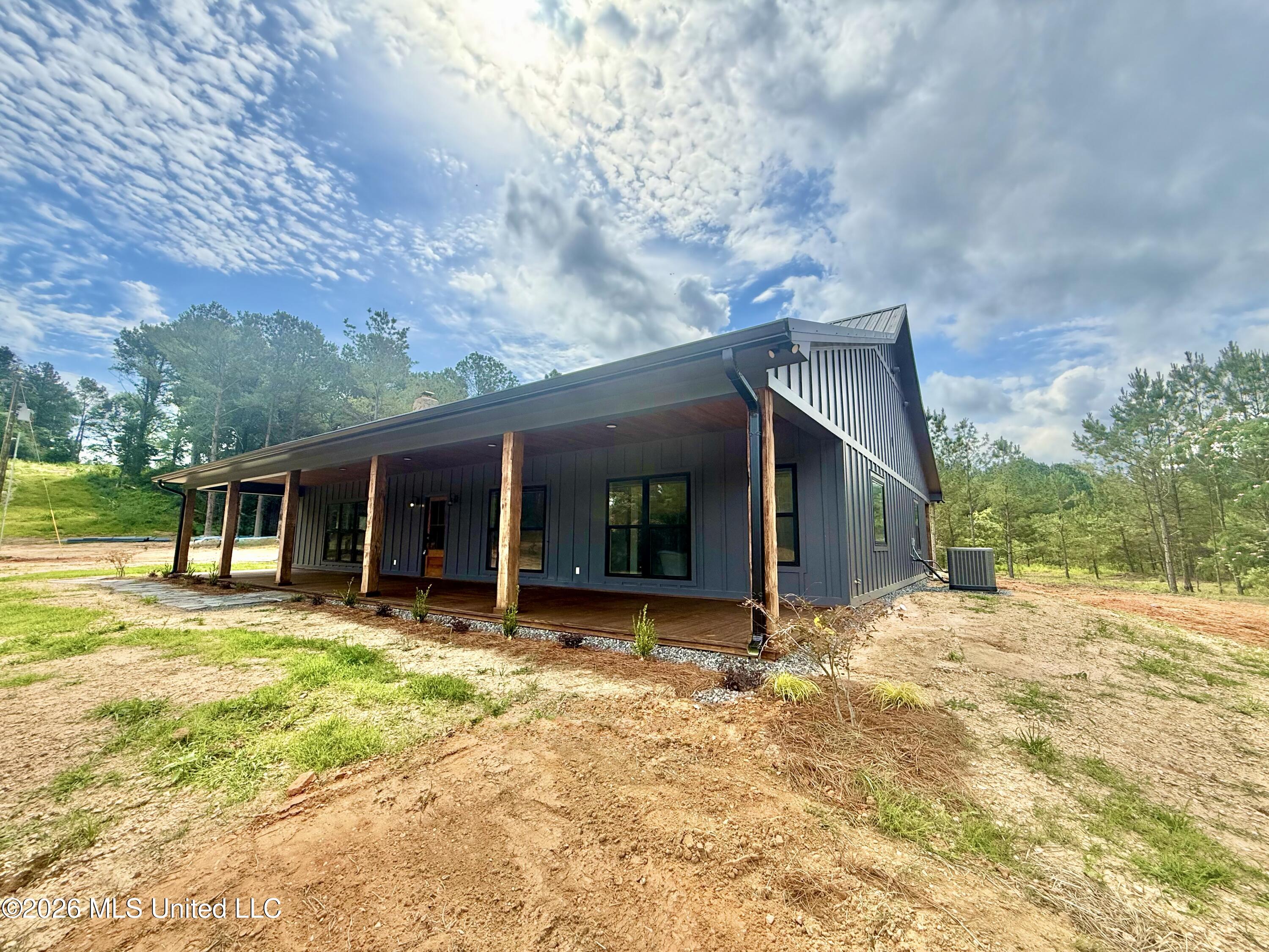 1066 A Harmony Road Property Photo 7