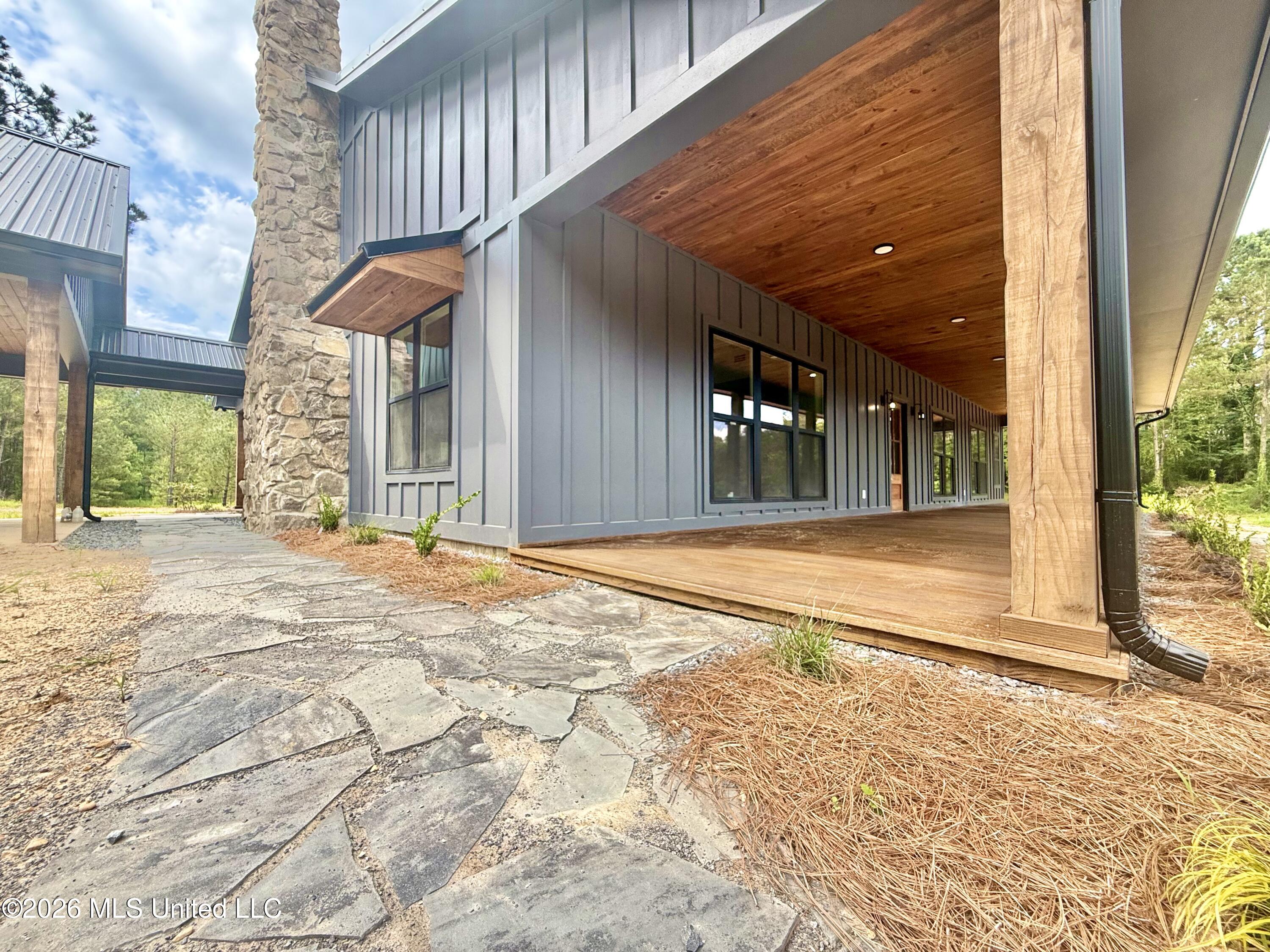 1066 A Harmony Road Property Photo 8