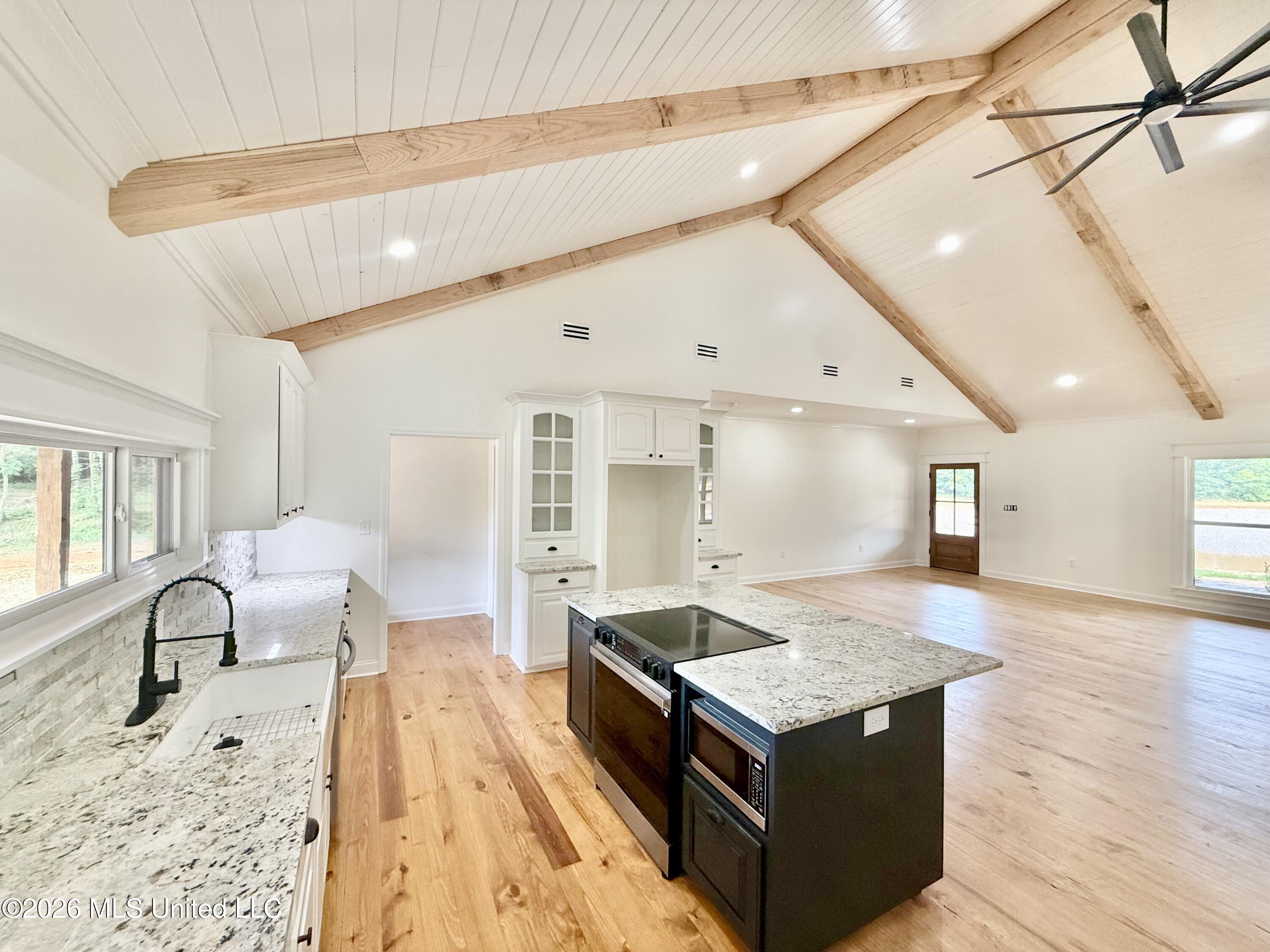 1066 A Harmony Road Property Photo 16