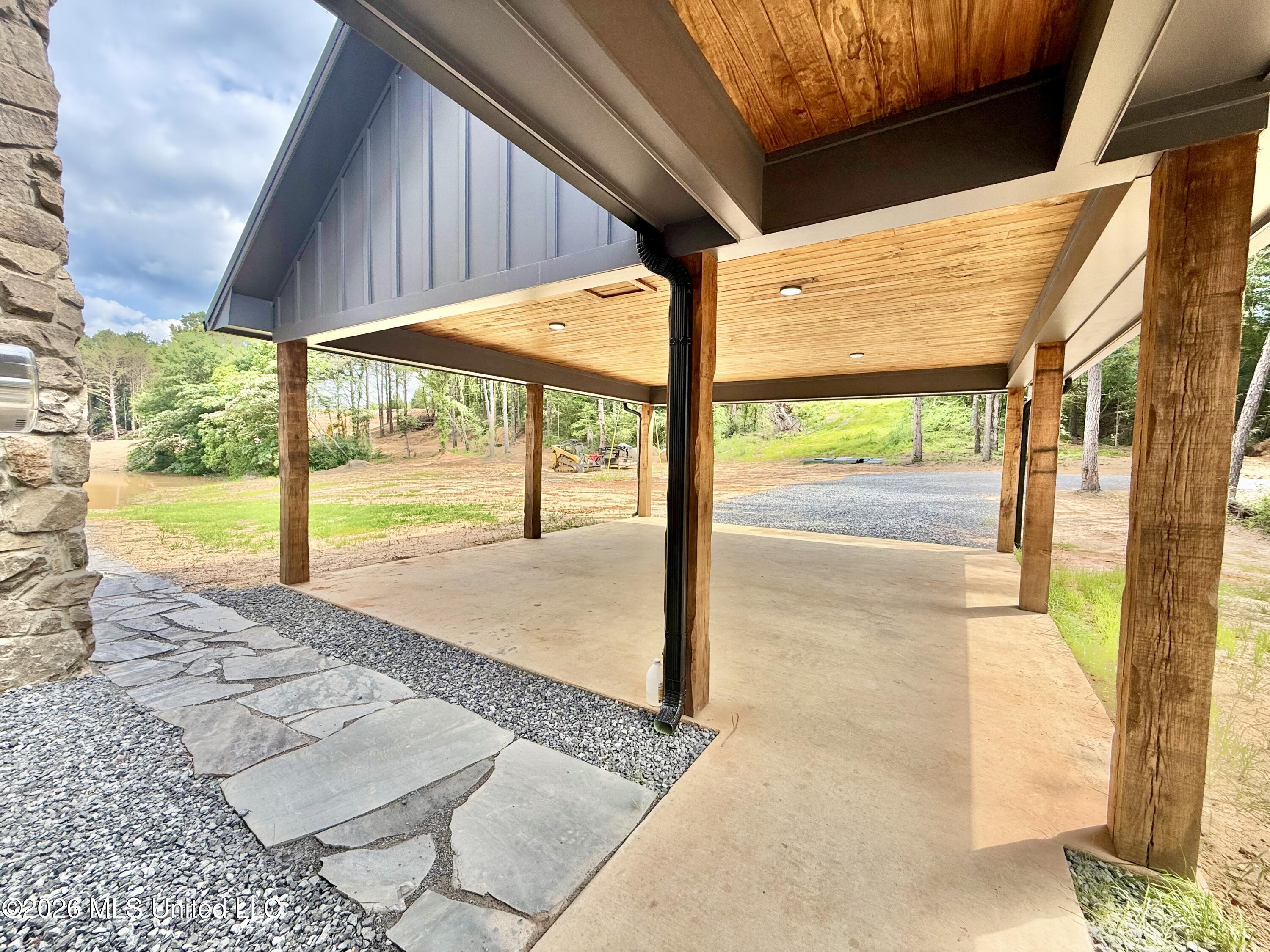 1066 A Harmony Road Property Photo 44