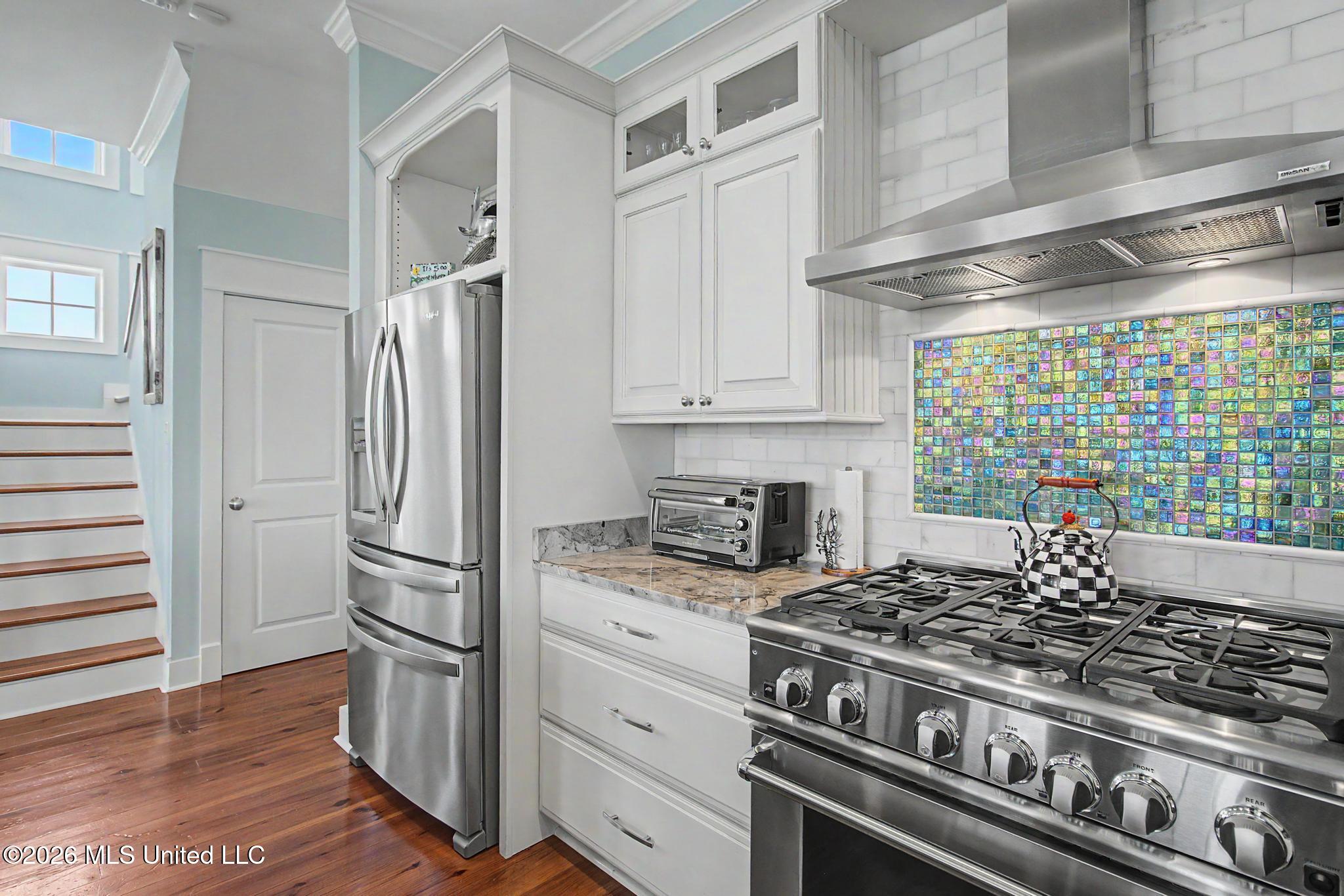 142 Fifth Avenue Property Photo 11