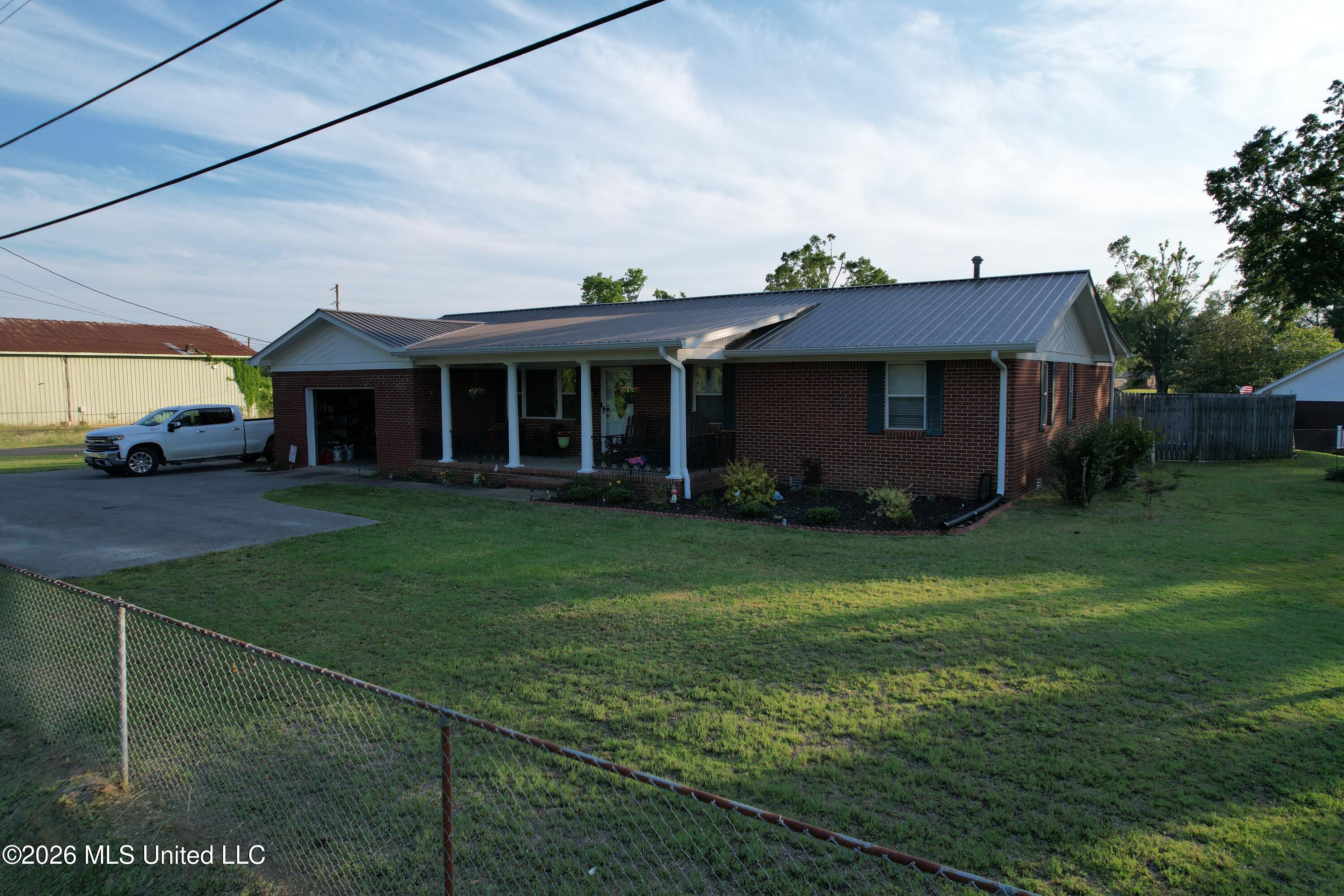 6 Whaley Drive Property Photo 3