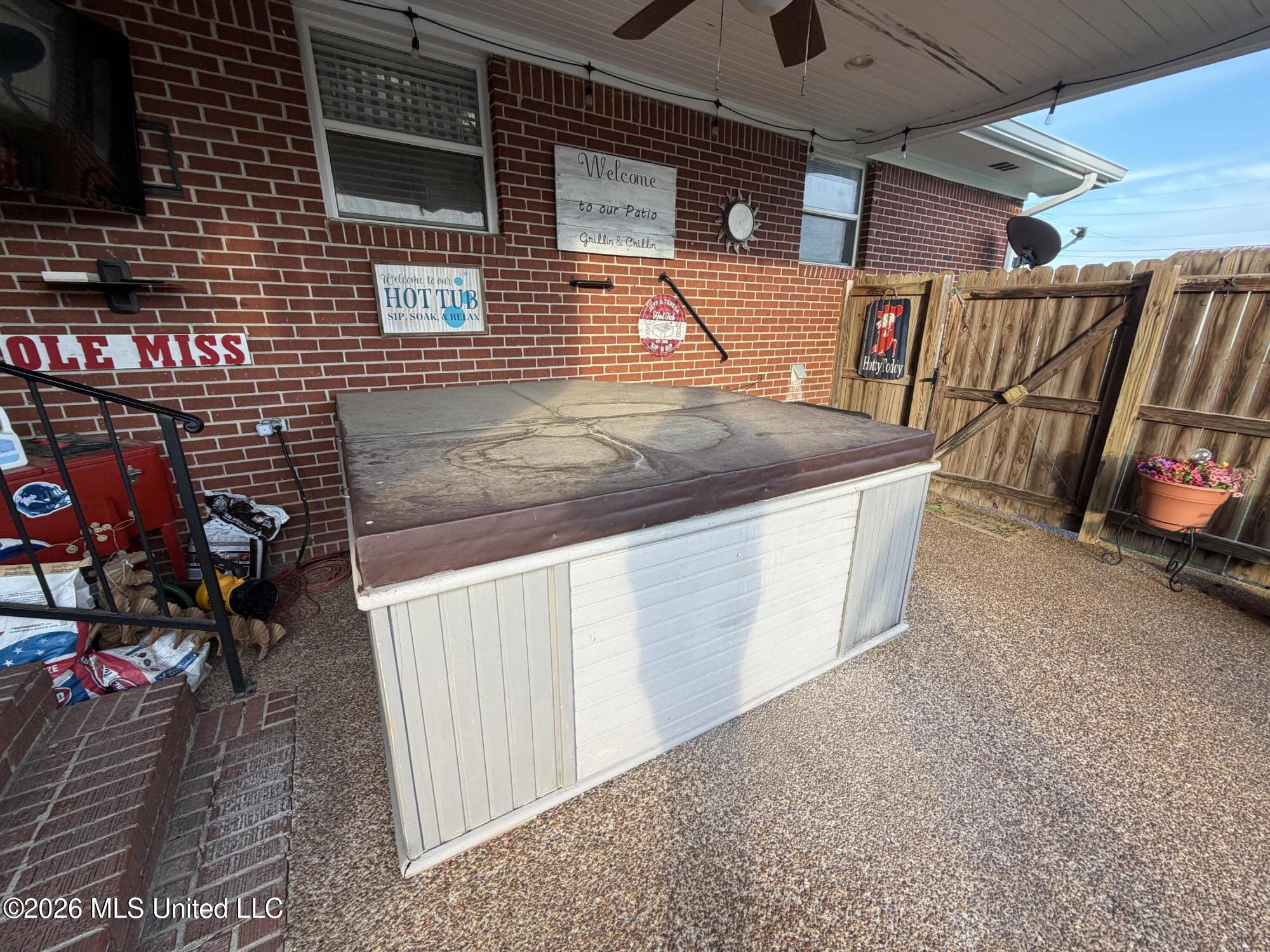 6 Whaley Drive Property Photo 17