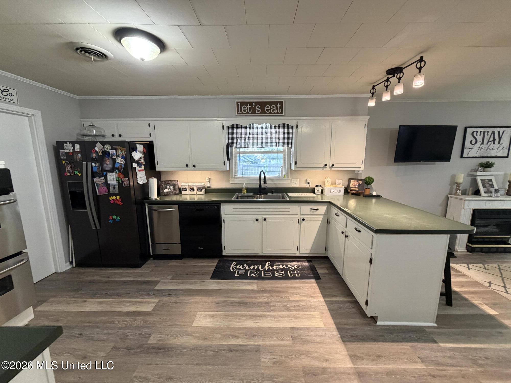 6 Whaley Drive Property Photo 28