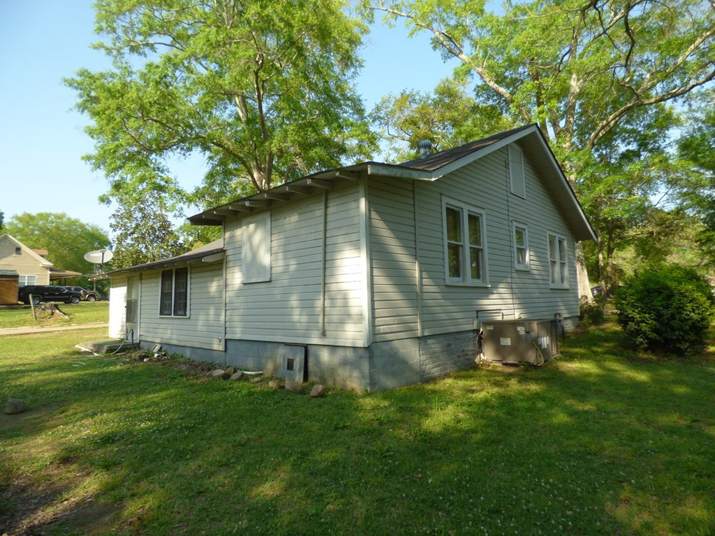 415 N Magnolia Street Property Photo 10