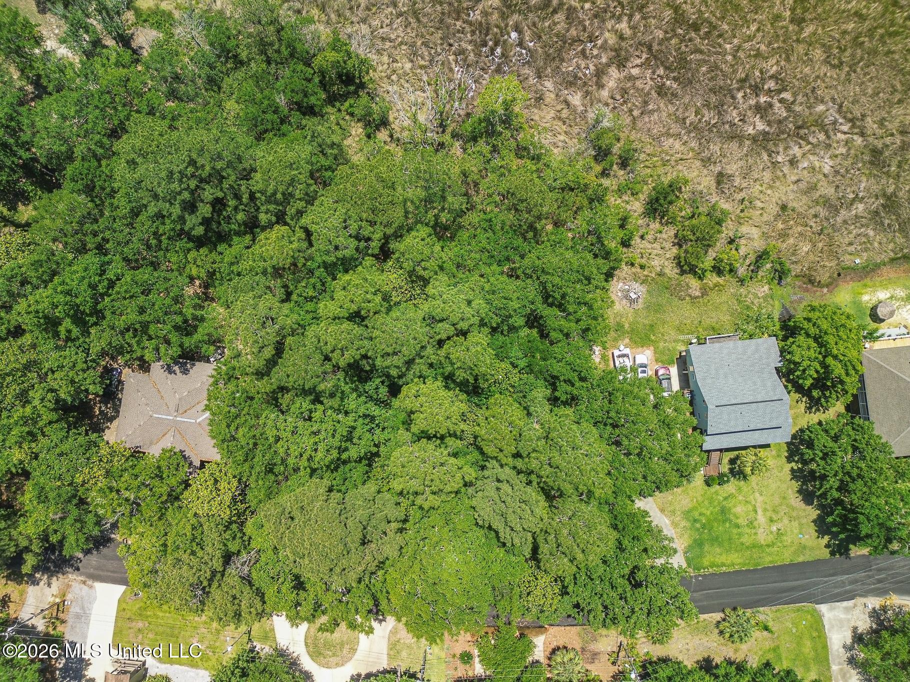W Simmons Circle Property Photo 10