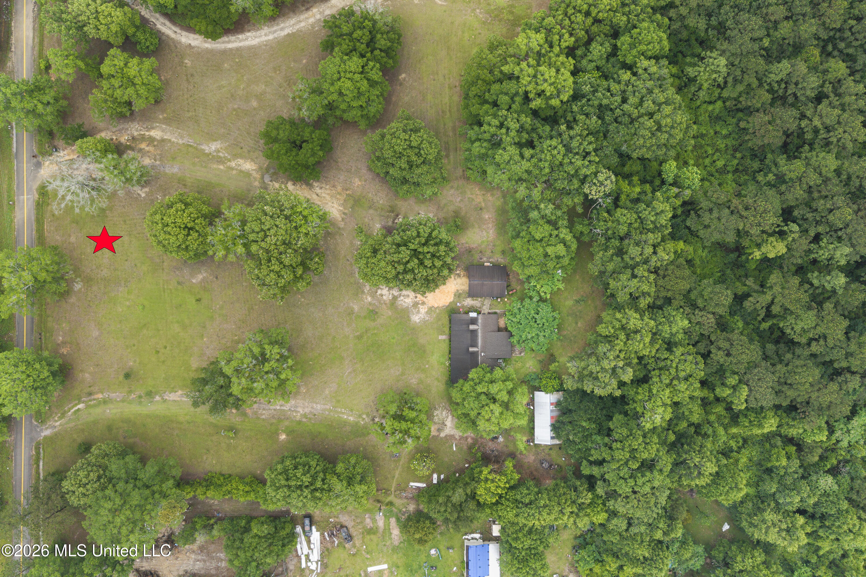 4875 Plantation Road Property Photo 2