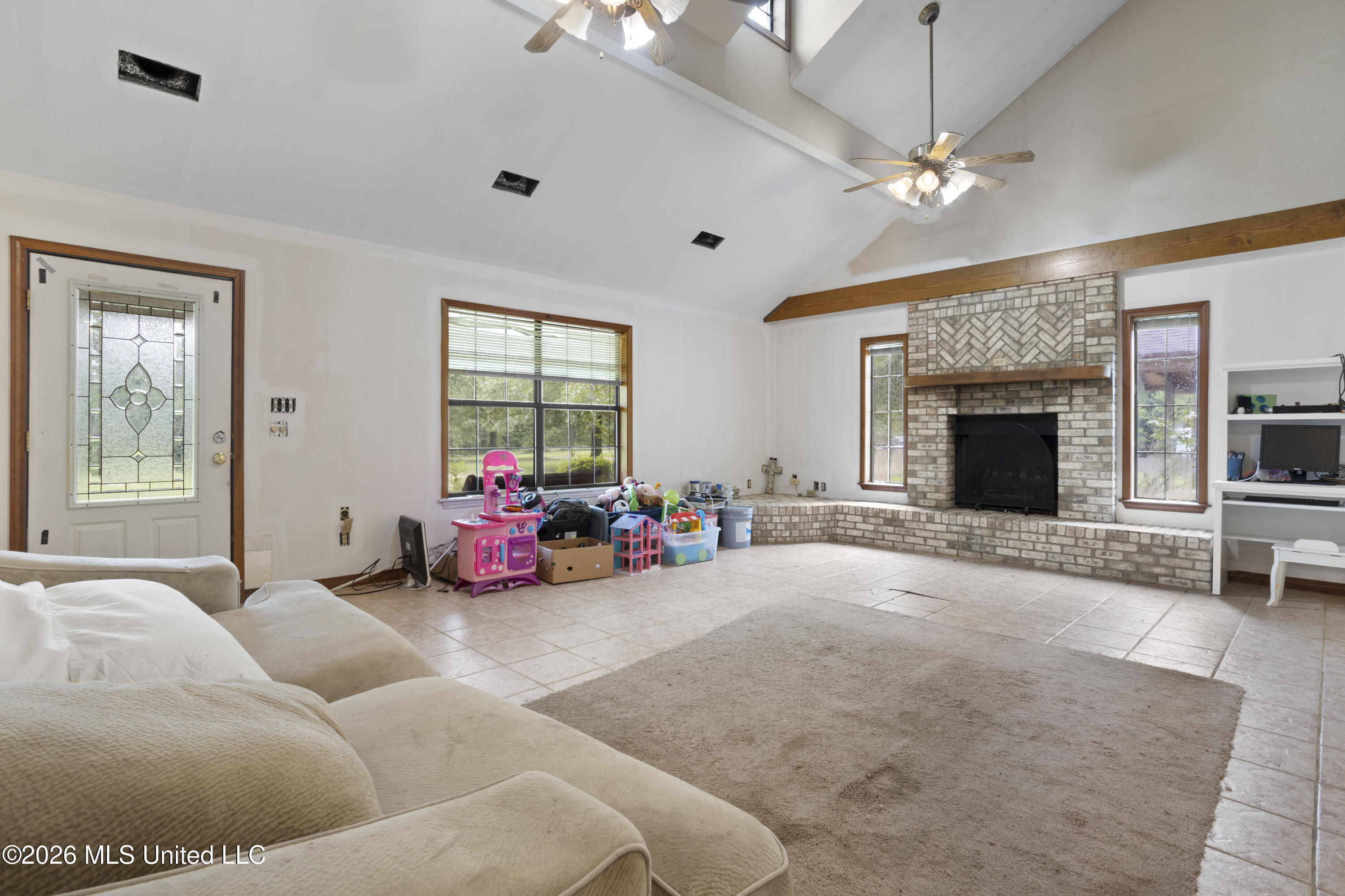 4875 Plantation Road Property Photo 6