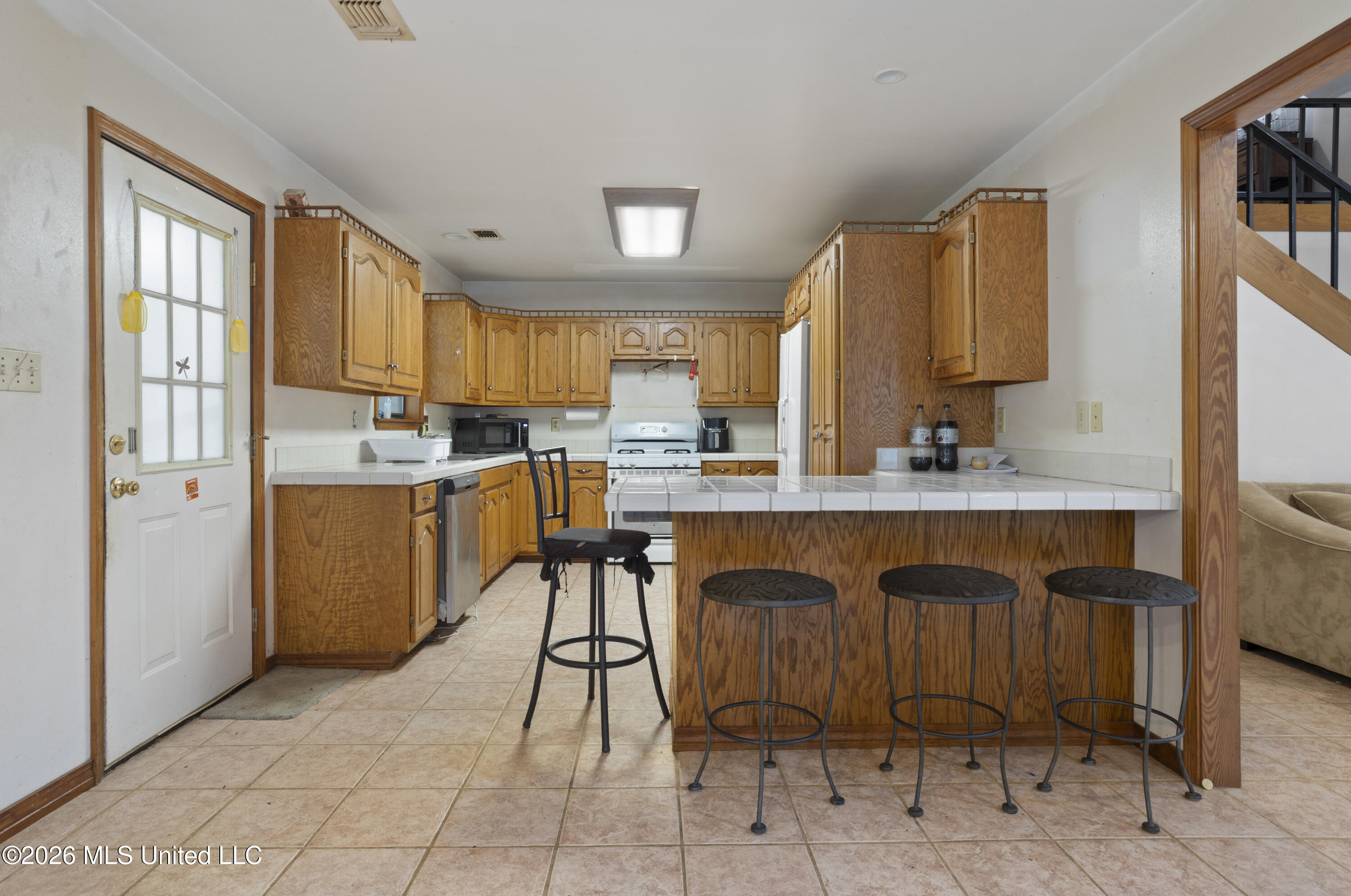 4875 Plantation Road Property Photo 8