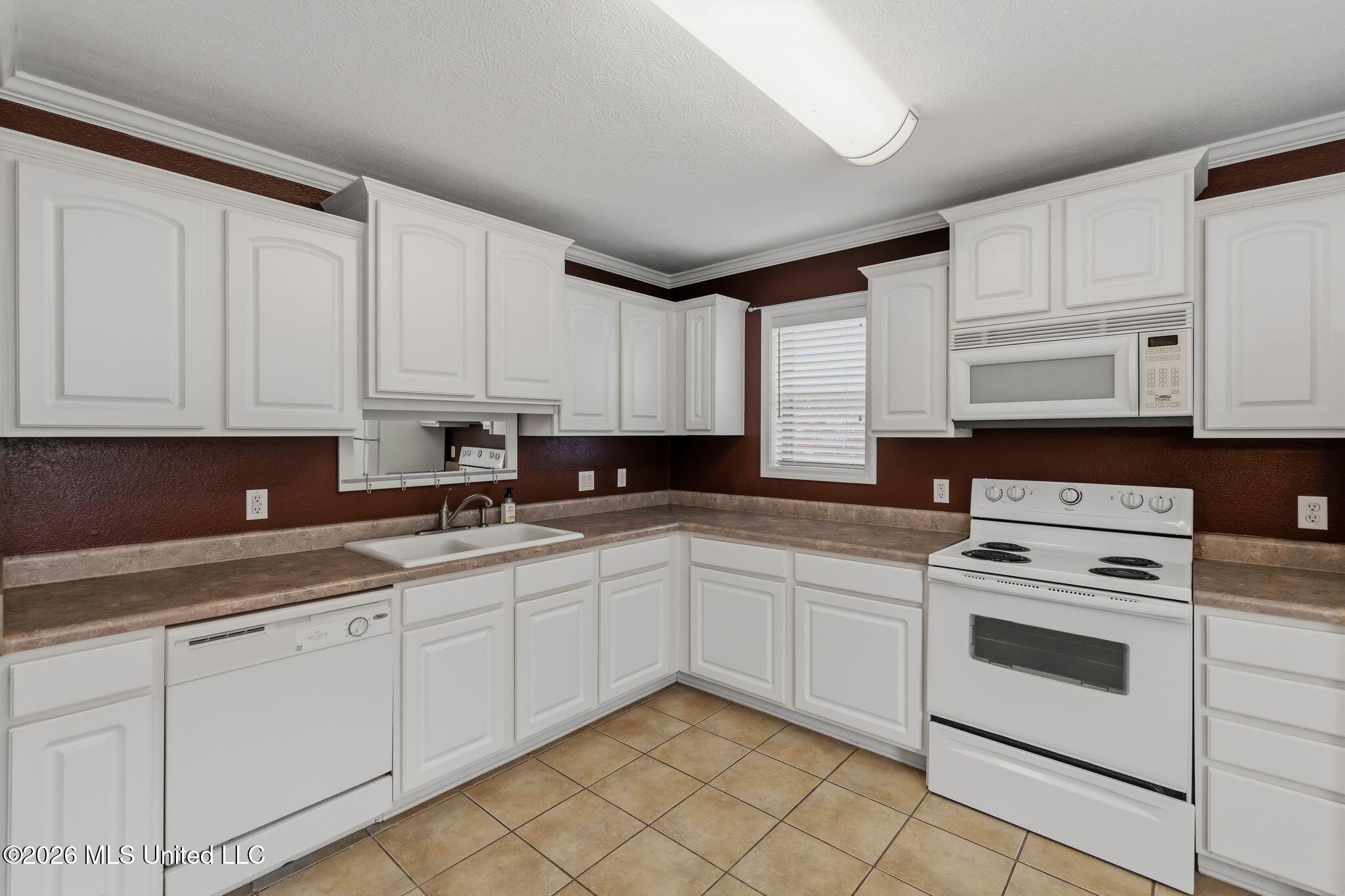 5 Bridgefield Circle Property Photo 10