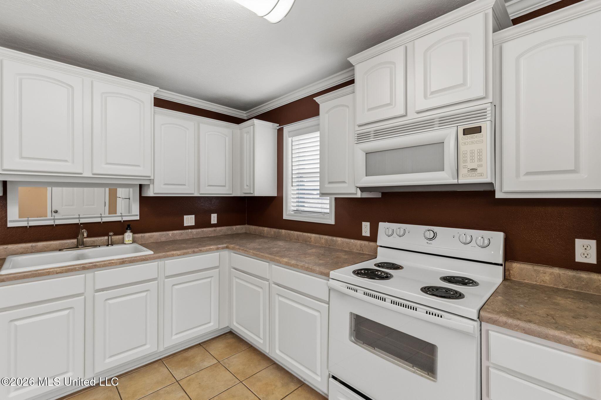 5 Bridgefield Circle Property Photo 12