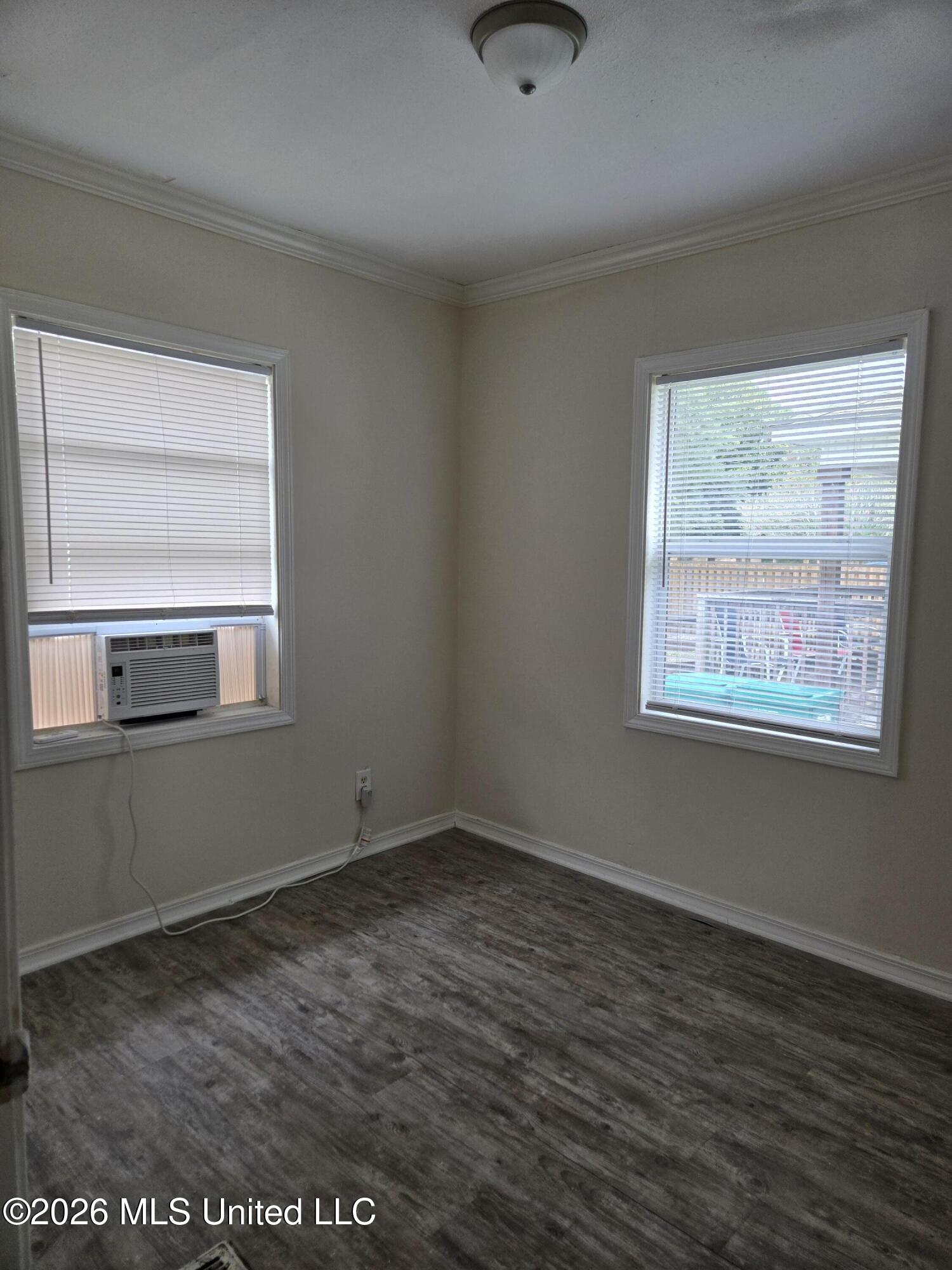 2229 33rd Street Property Photo 8