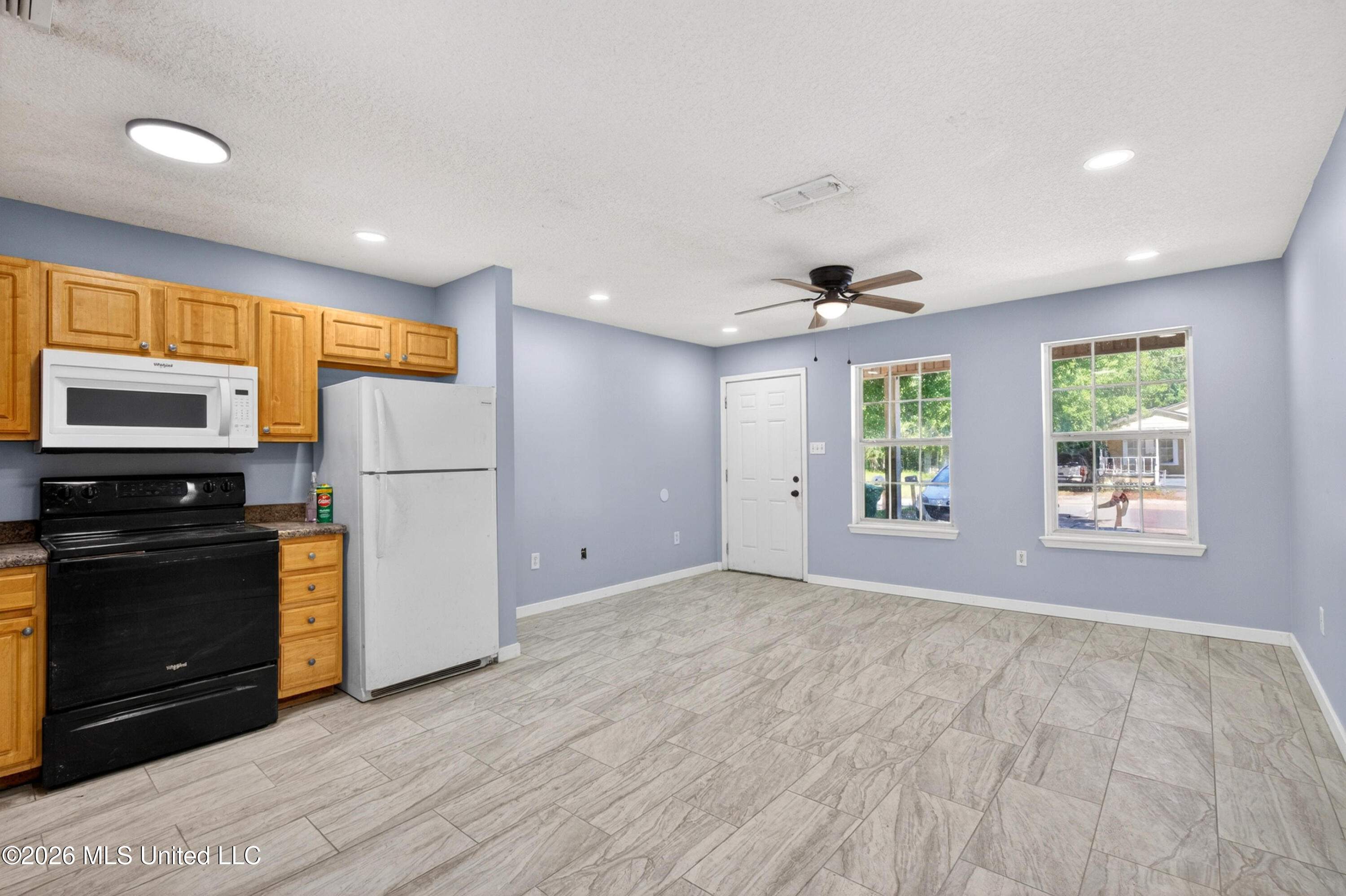 1913 48th Avenue Property Photo 5