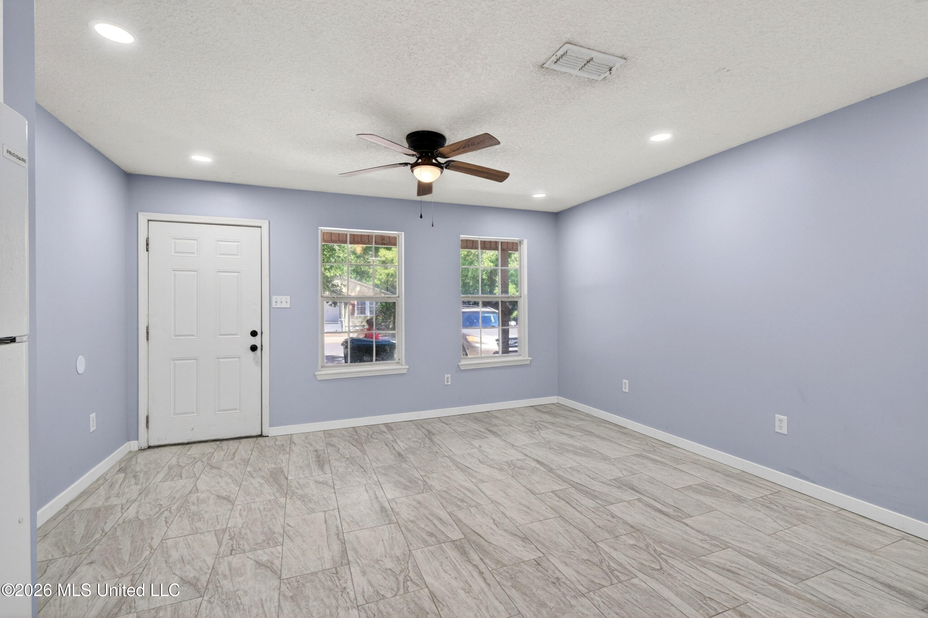 1913 48th Avenue Property Photo 6