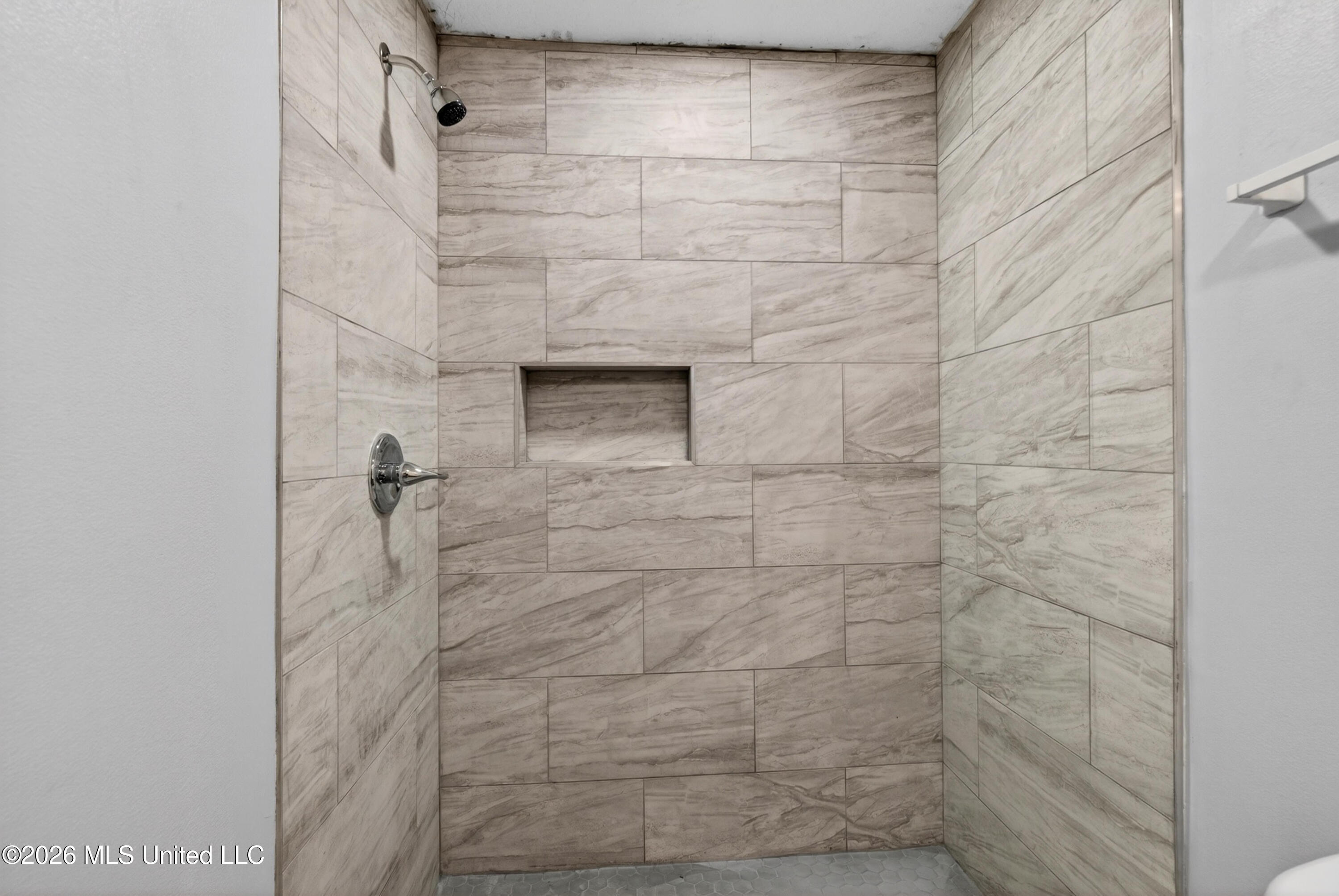1913 48th Avenue Property Photo 12