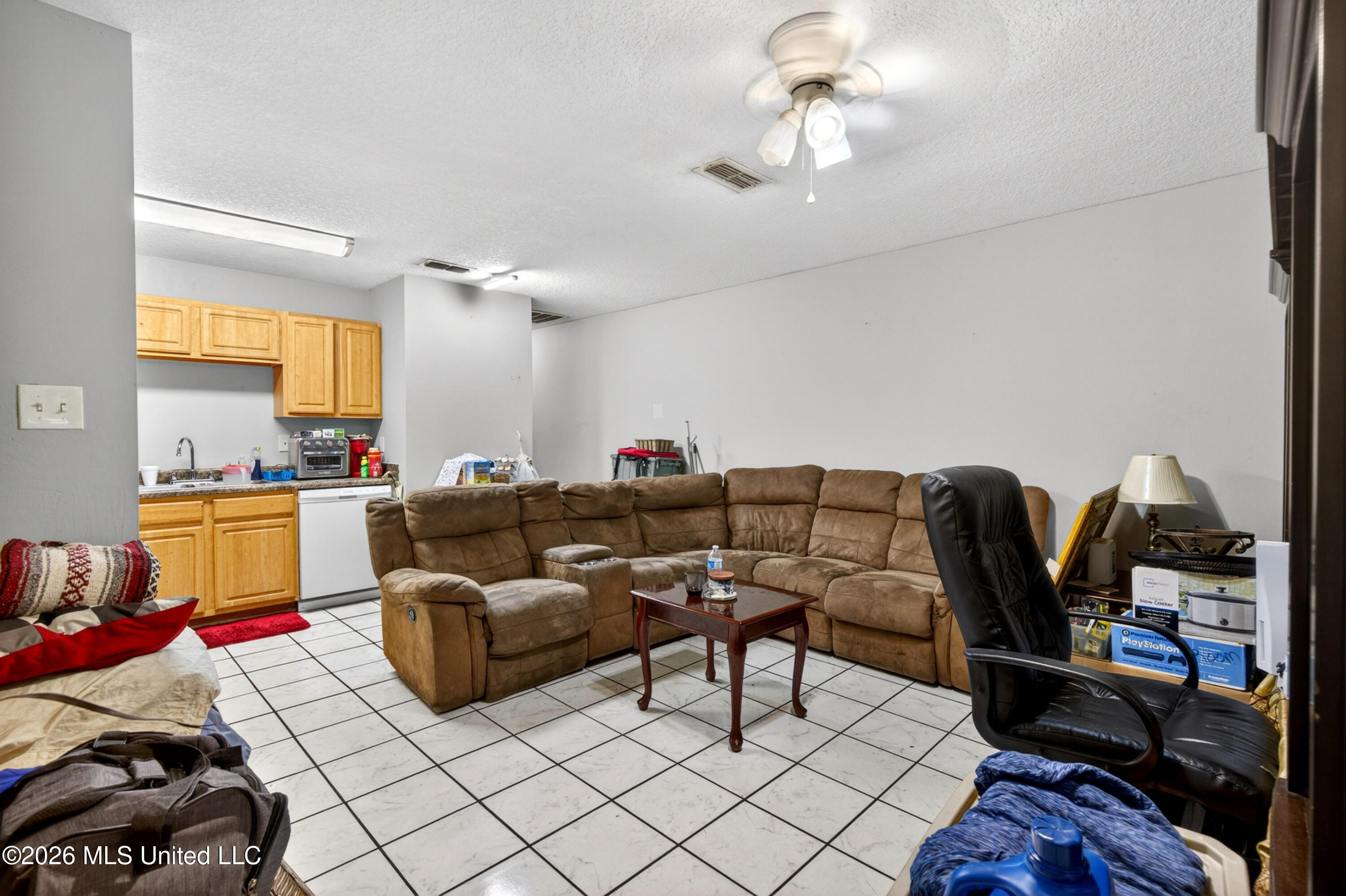 1913 48th Avenue Property Photo 17