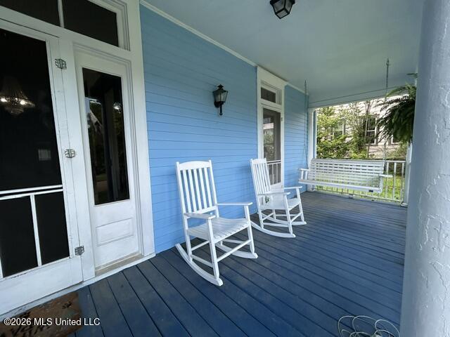 430 3rd Street Property Photo 3