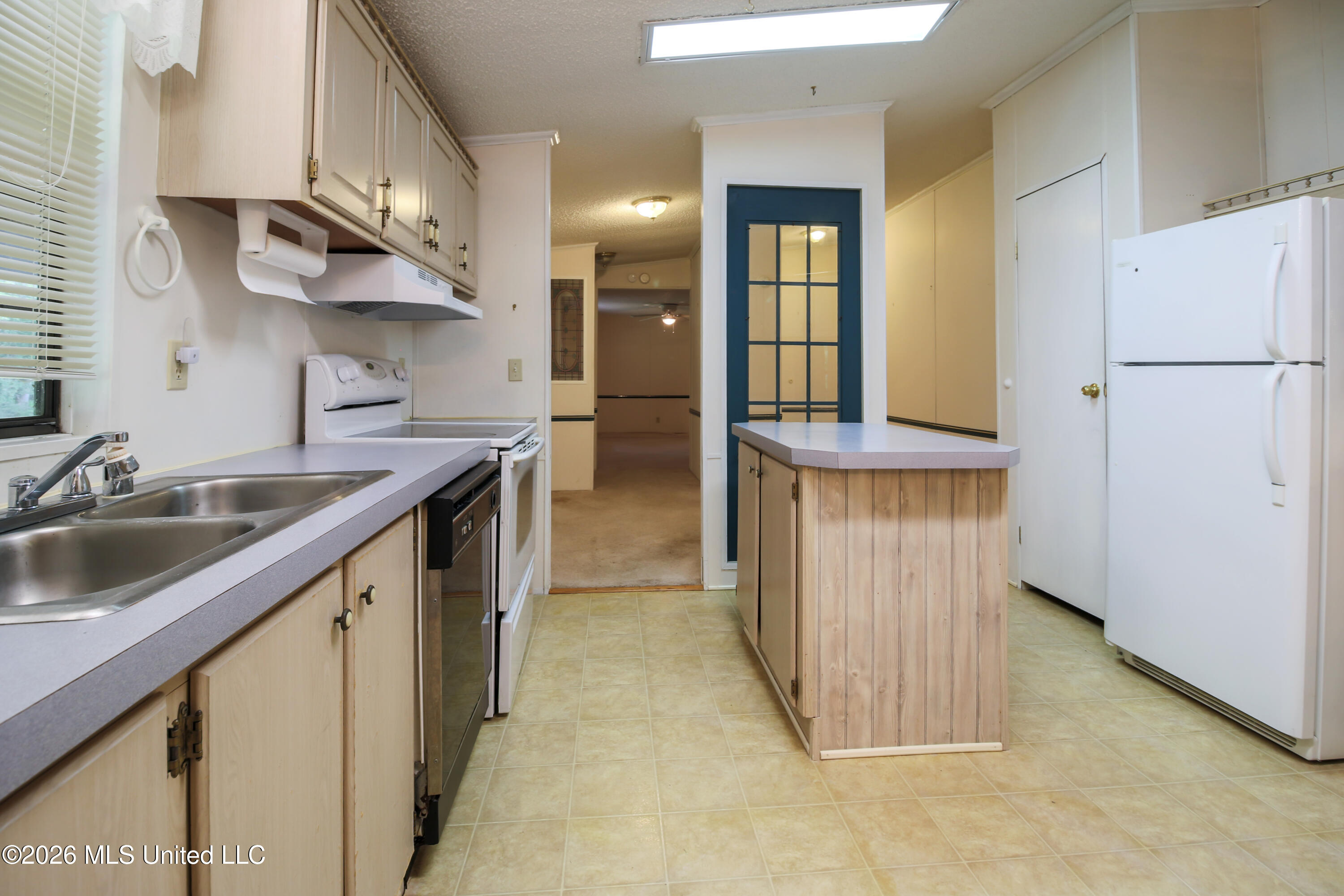 14 E Magnolia Avenue Property Photo 9