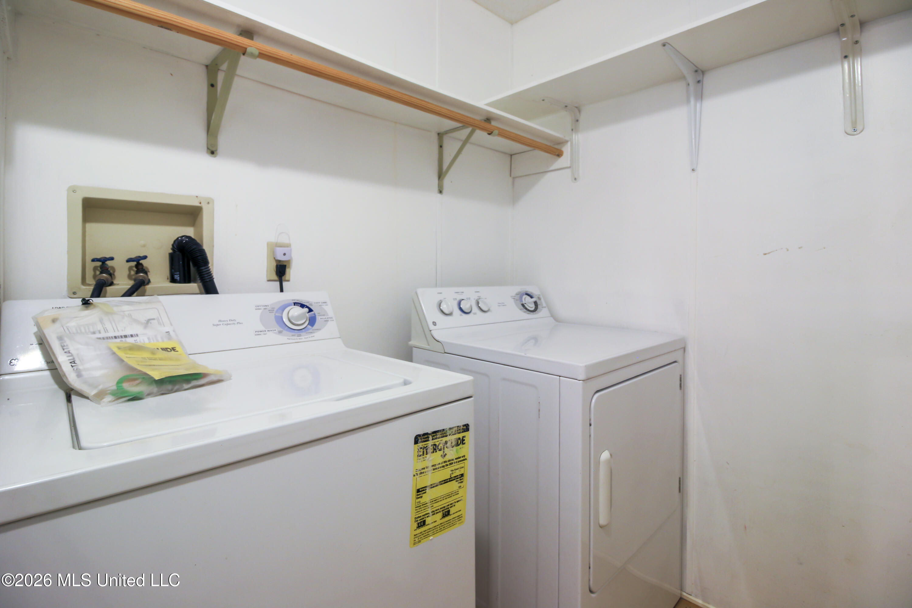 14 E Magnolia Avenue Property Photo 12