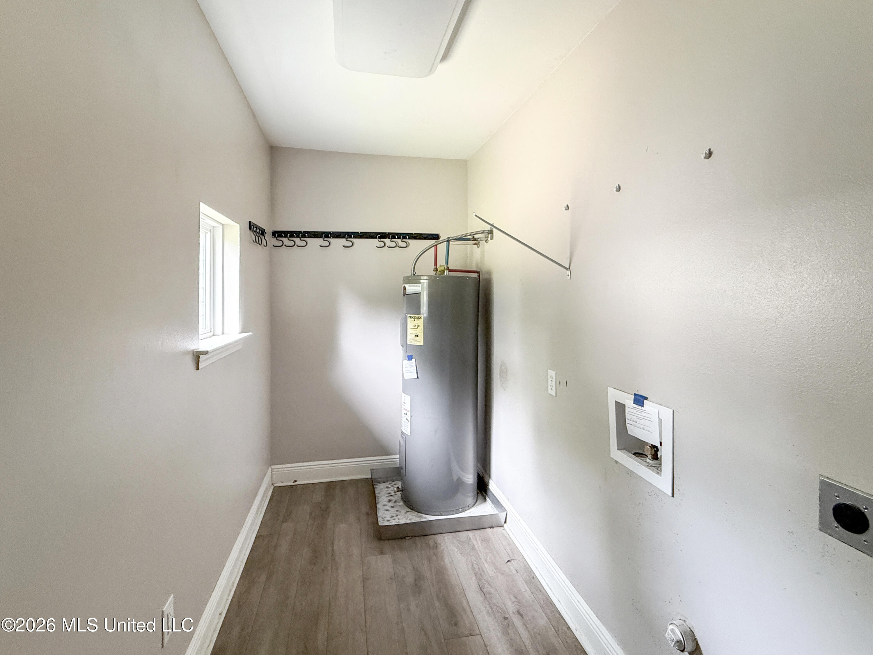 1551 N Beech Street Property Photo 11