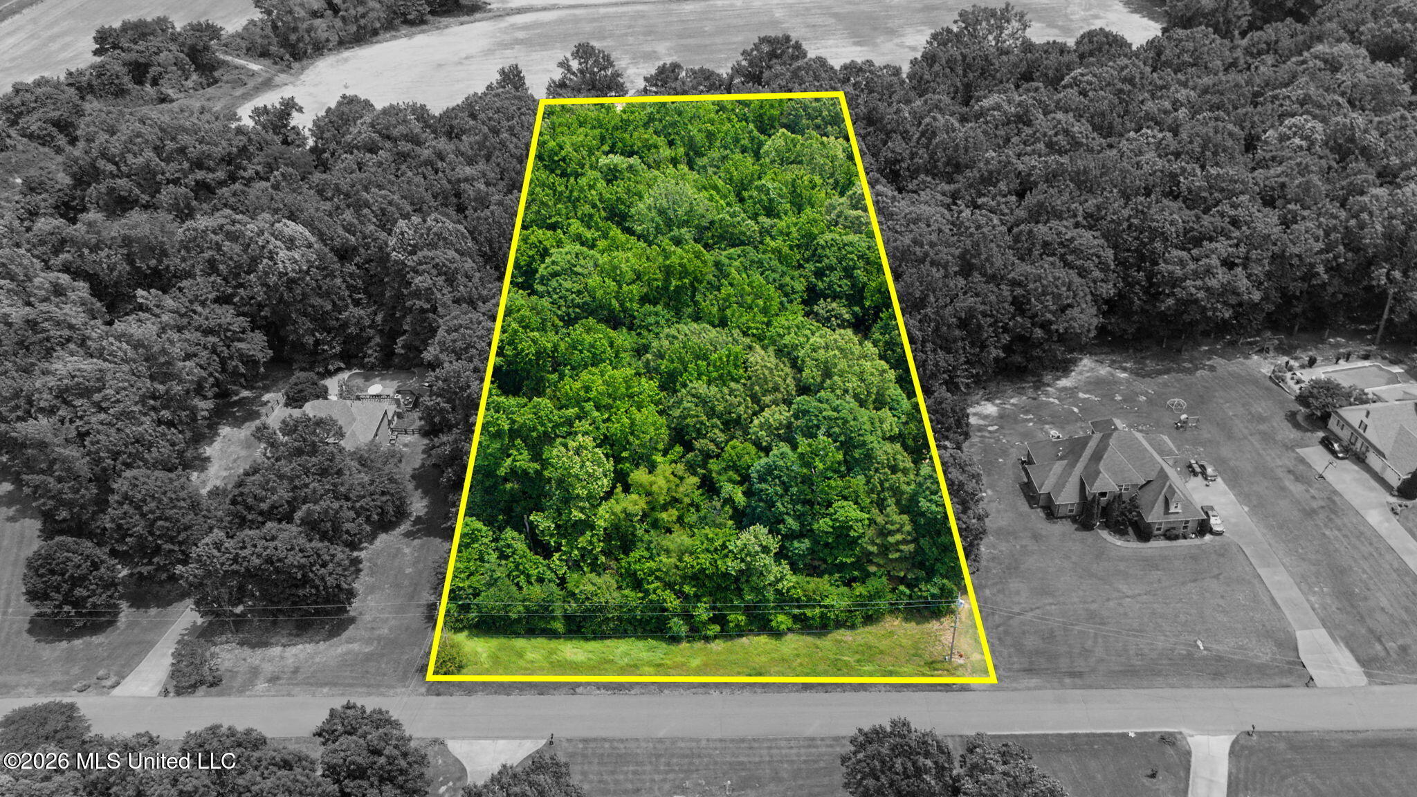 105 E Crockett Loop Property Photo 1