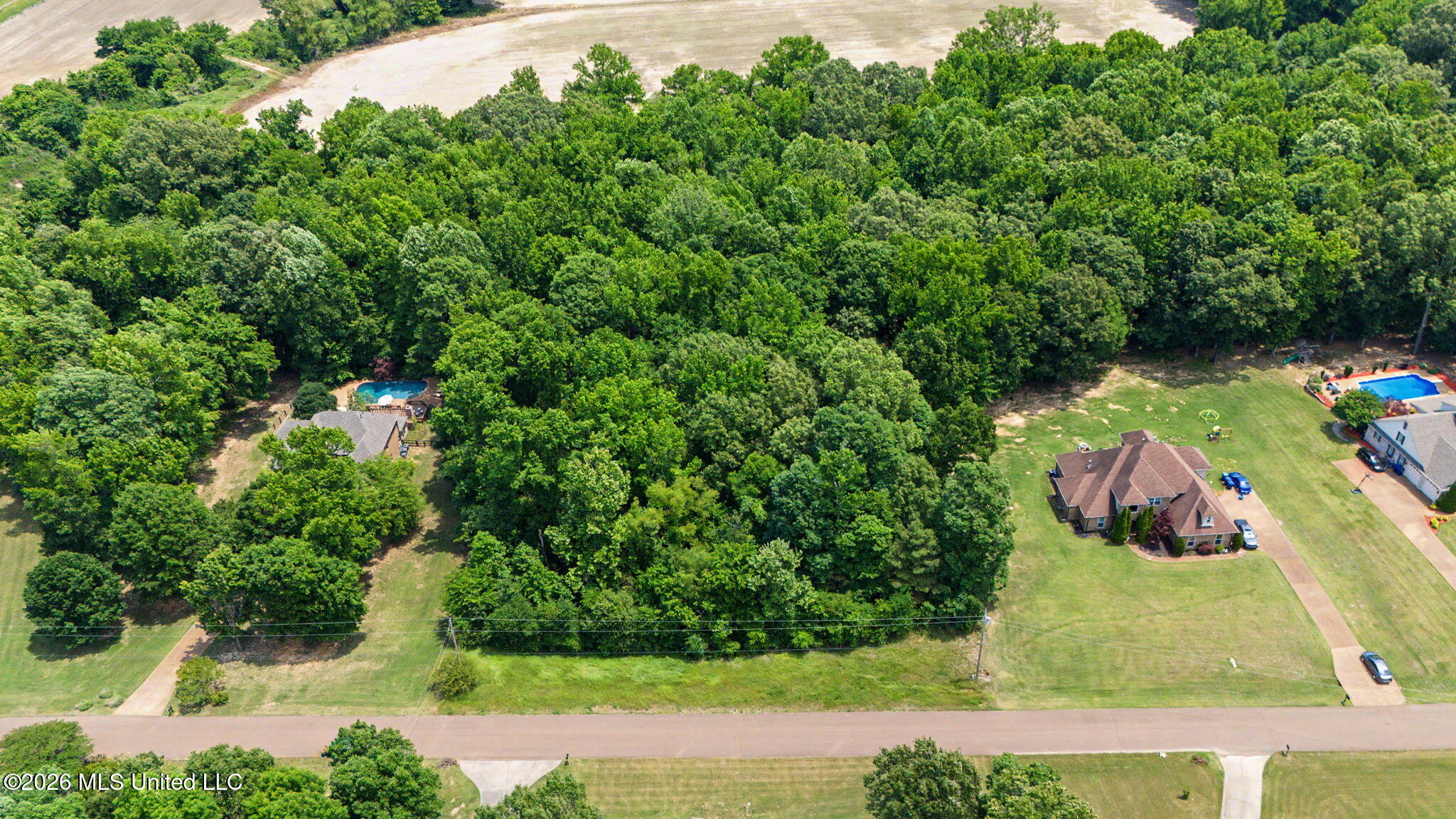 105 E Crockett Loop Property Photo 3