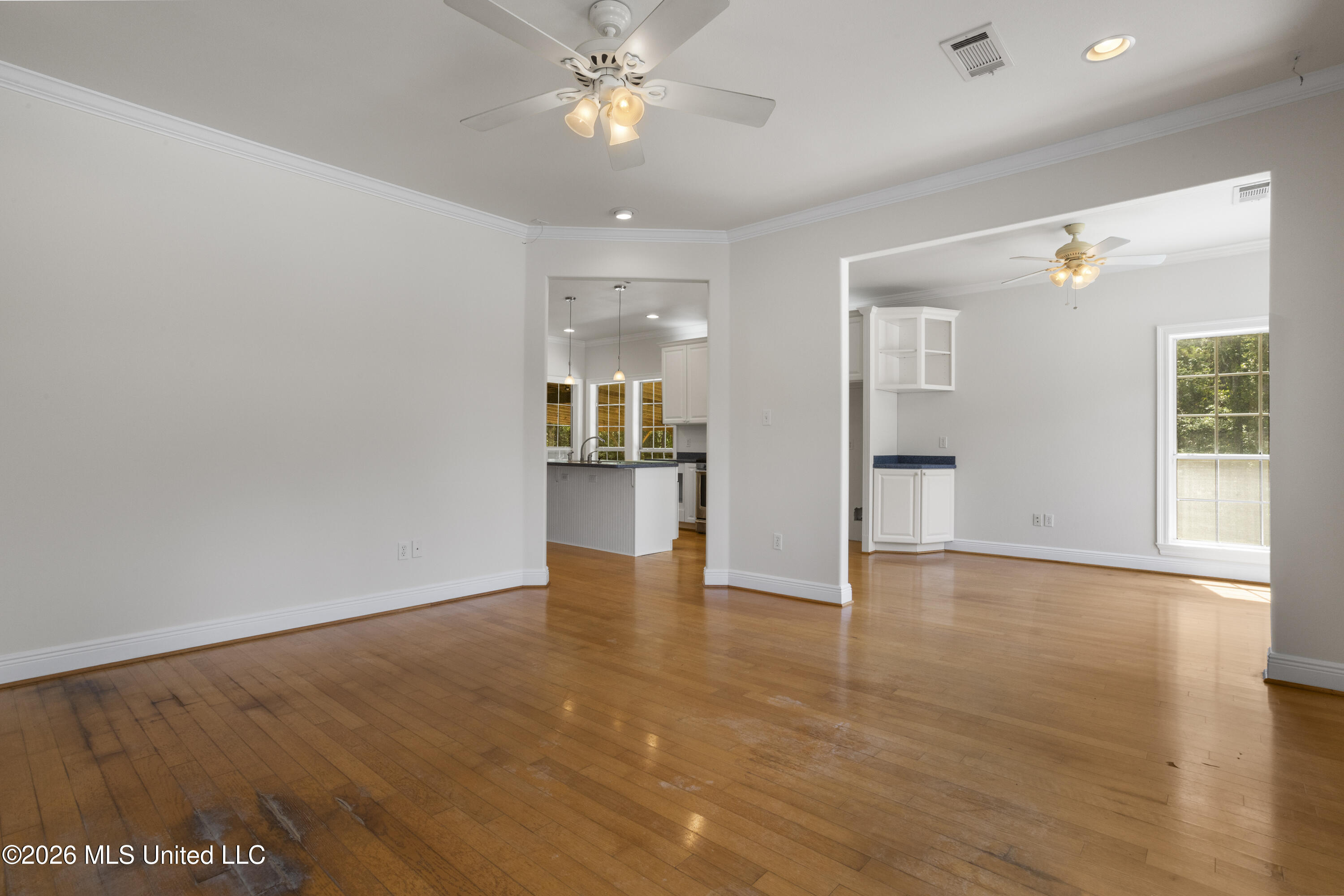 110 Elmwood Drive Property Photo 9