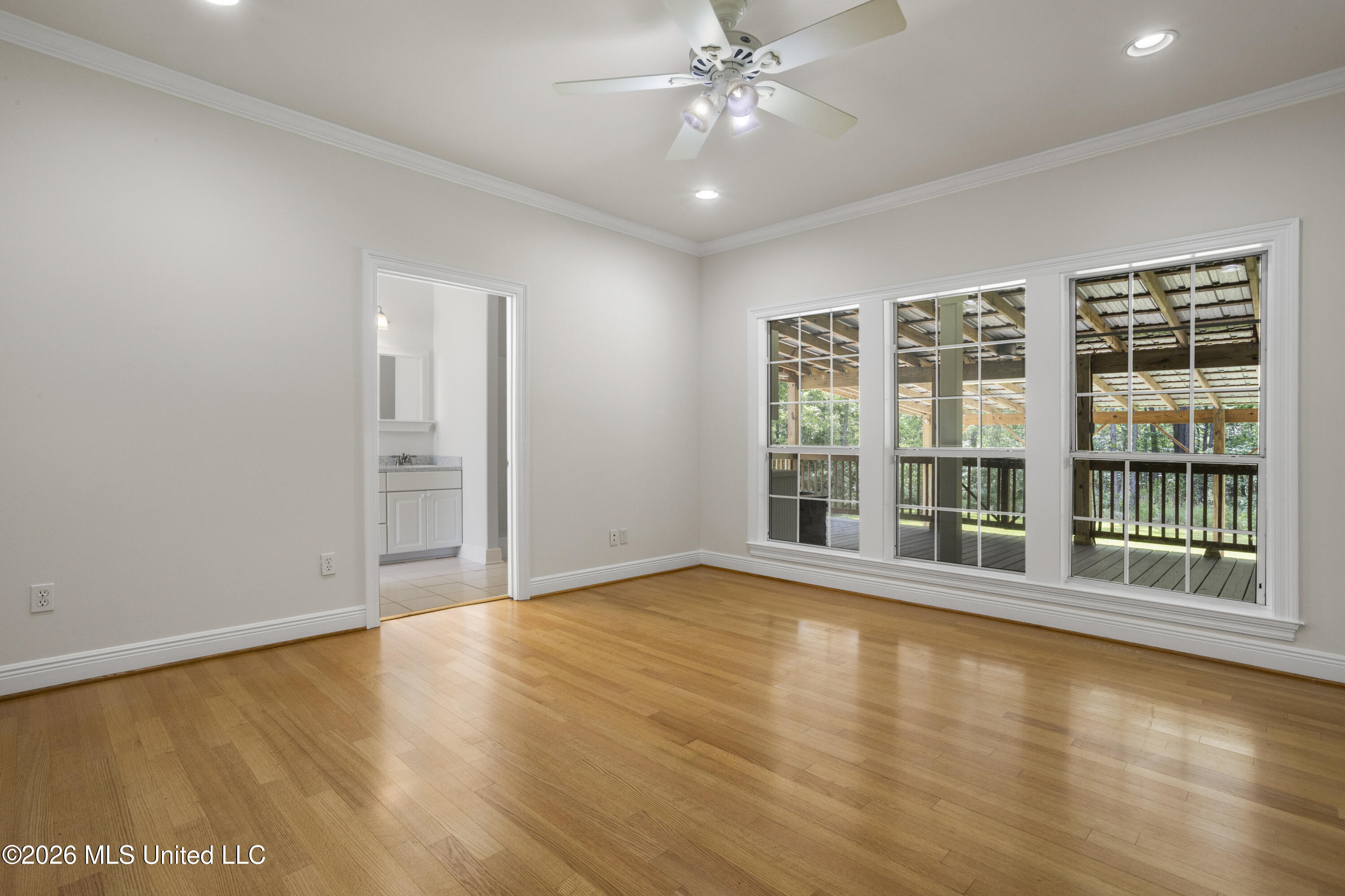 110 Elmwood Drive Property Photo 14