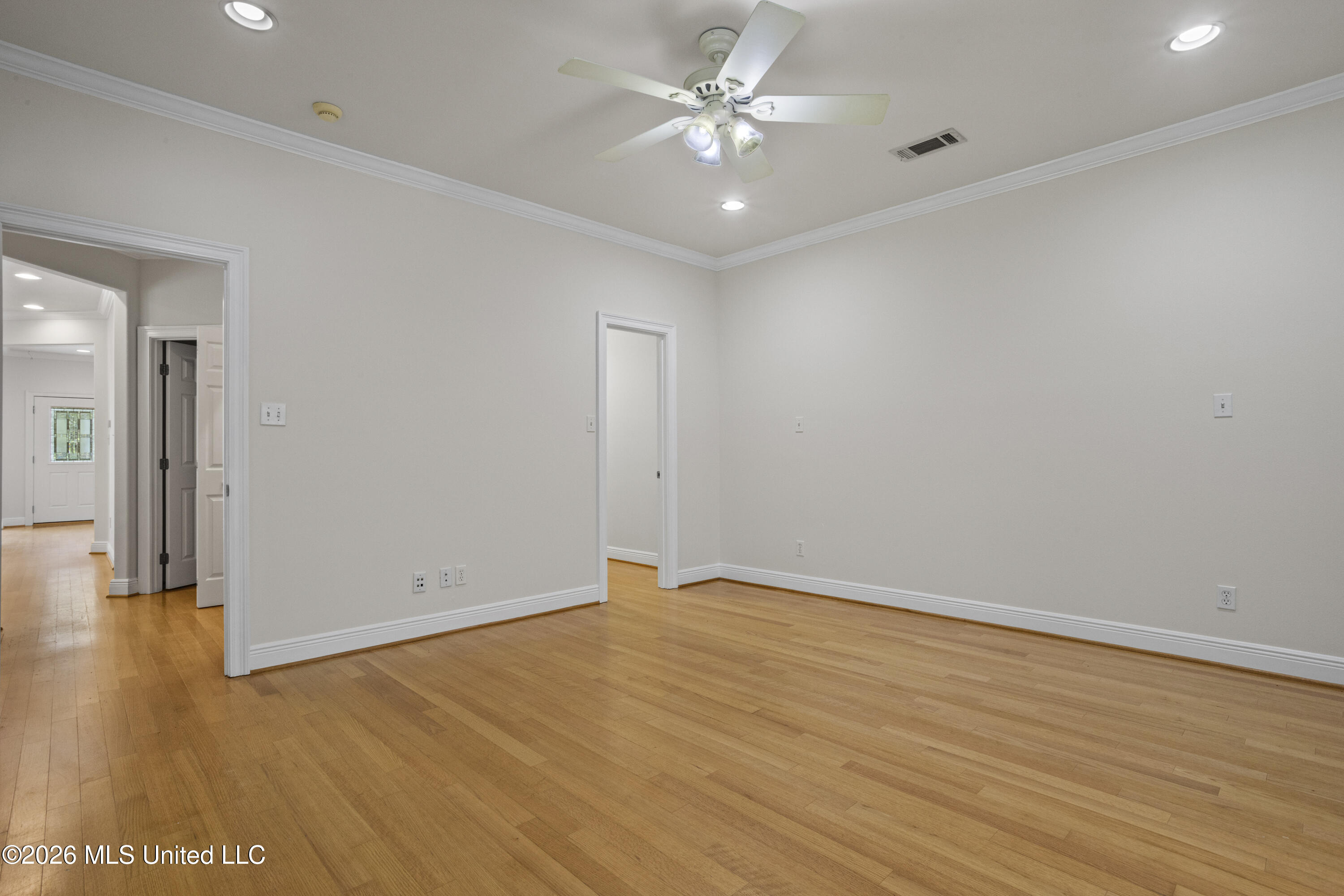 110 Elmwood Drive Property Photo 15