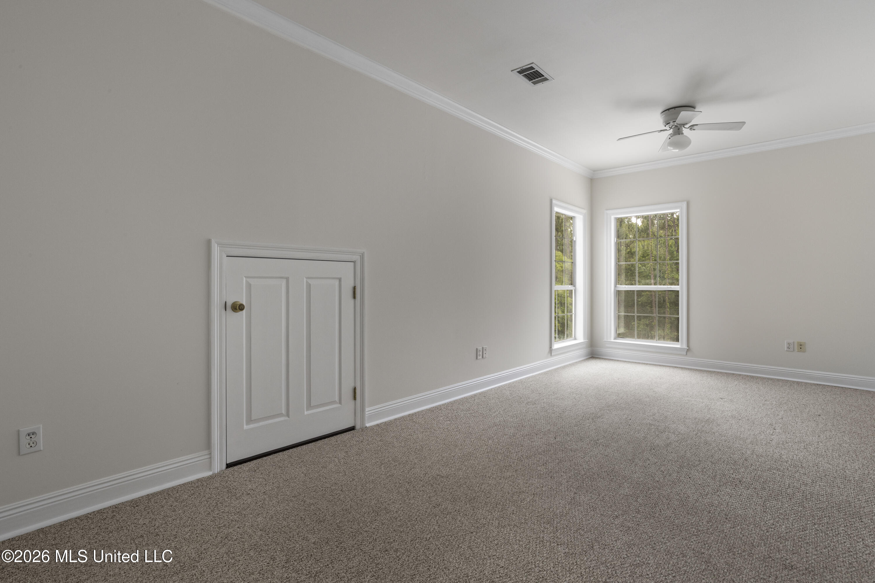 110 Elmwood Drive Property Photo 23