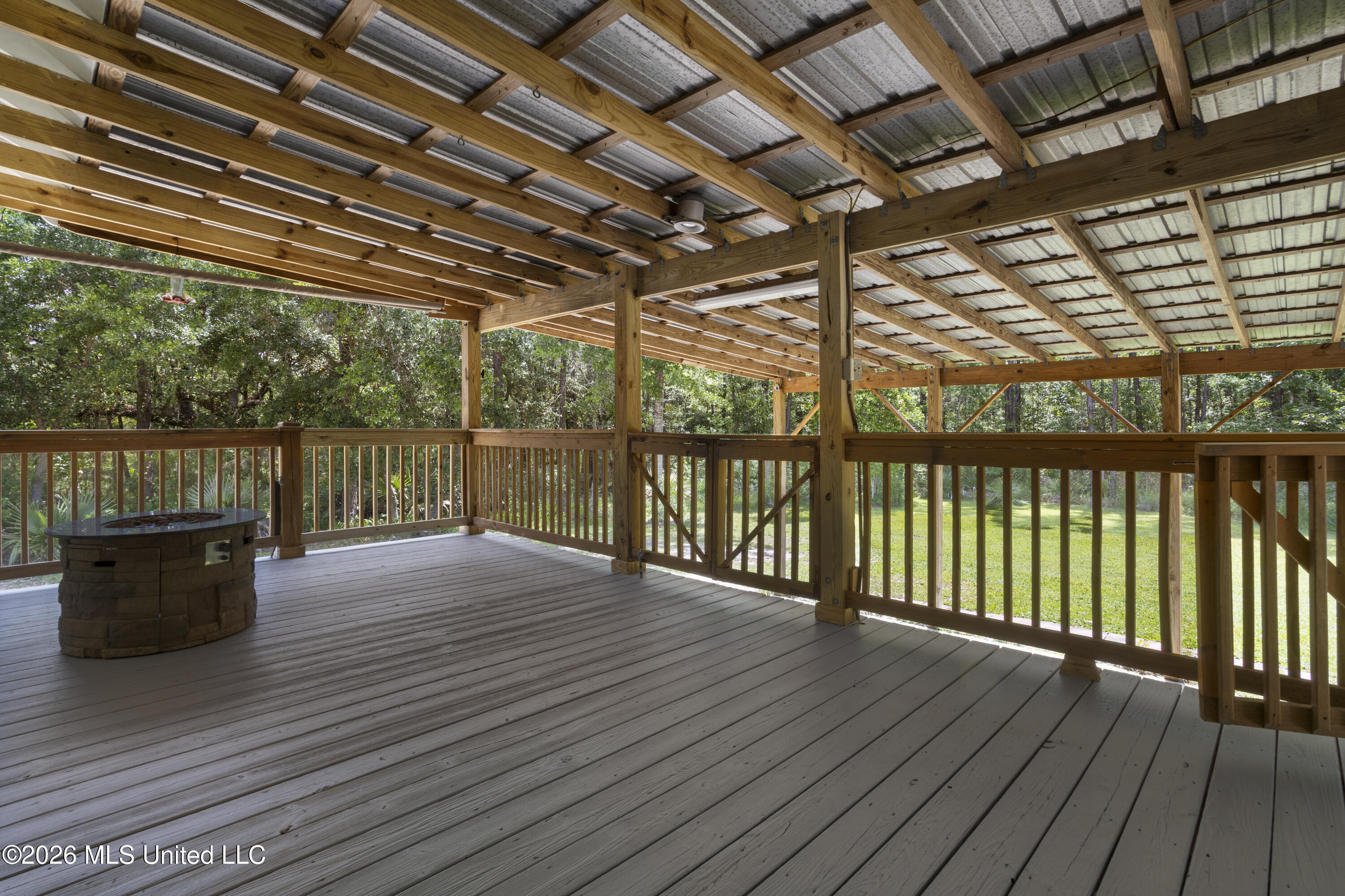 110 Elmwood Drive Property Photo 26