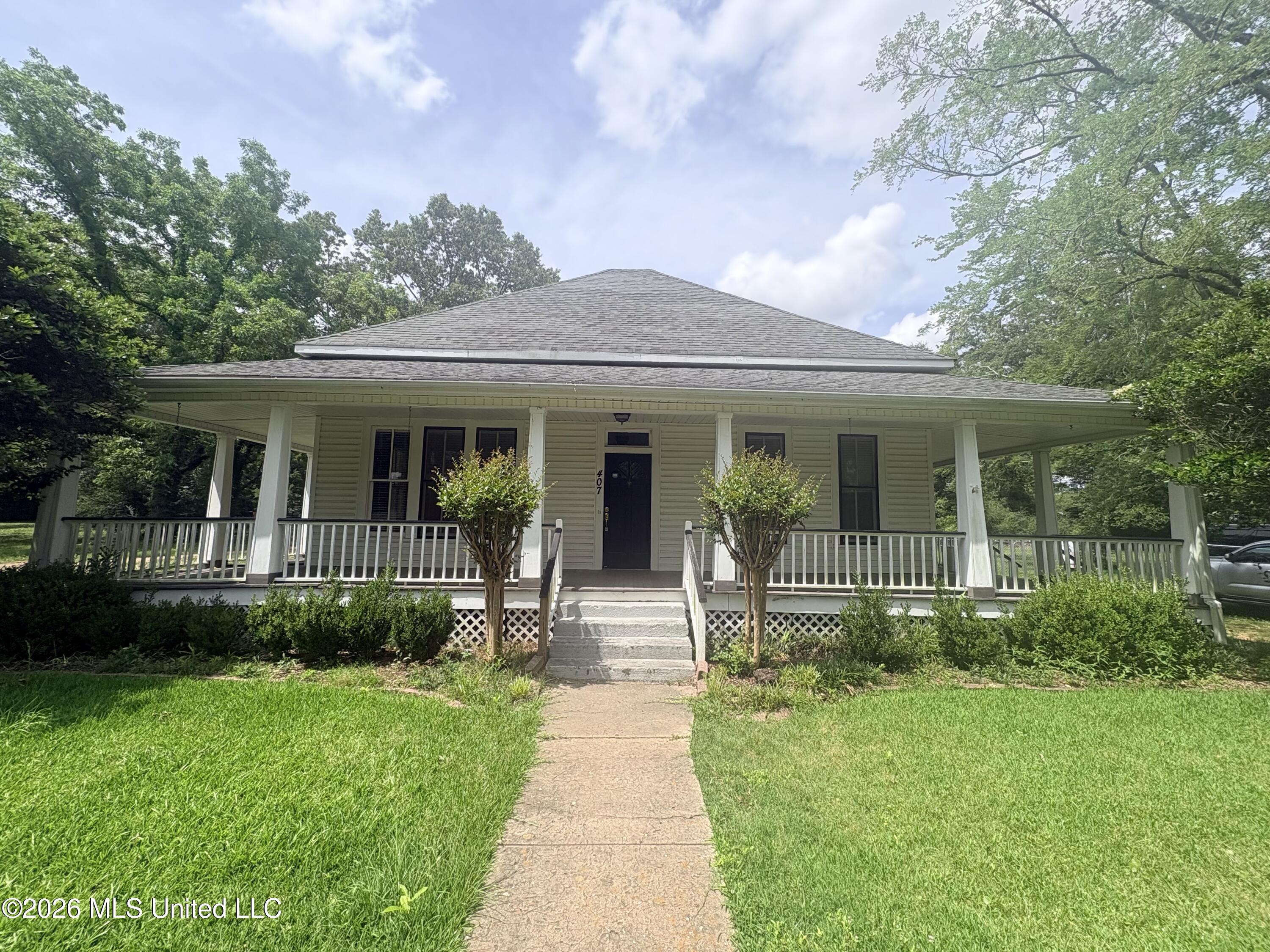407 Heslep Street Property Photo 1