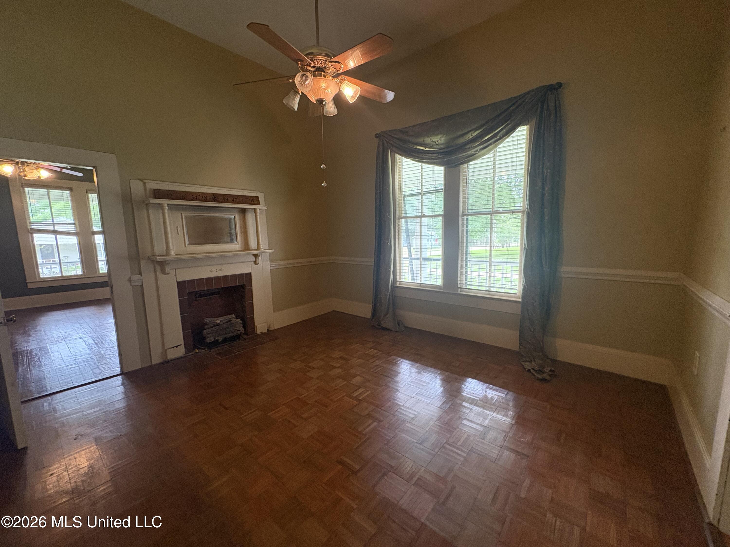 407 Heslep Street Property Photo 7