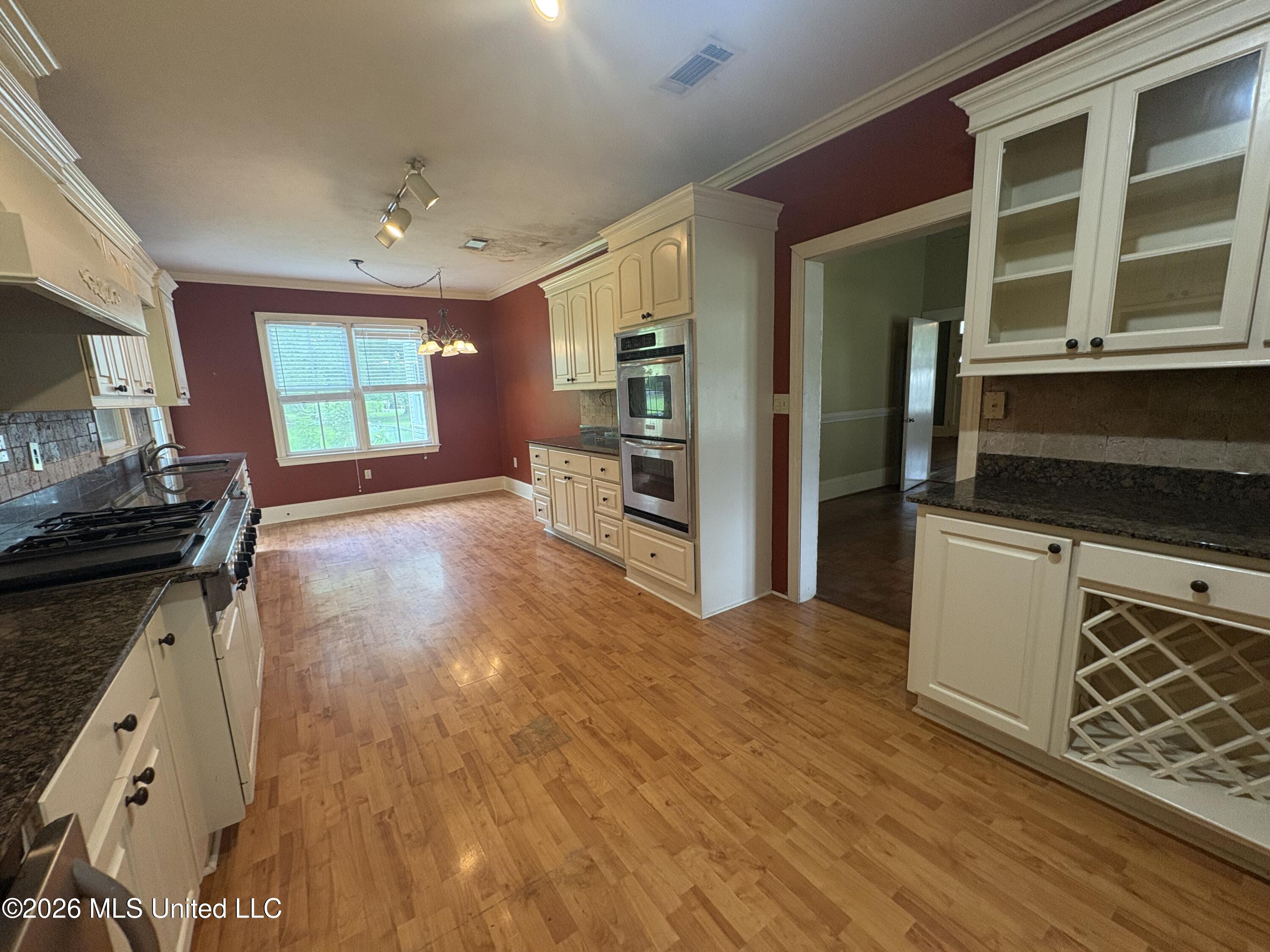 407 Heslep Street Property Photo 10