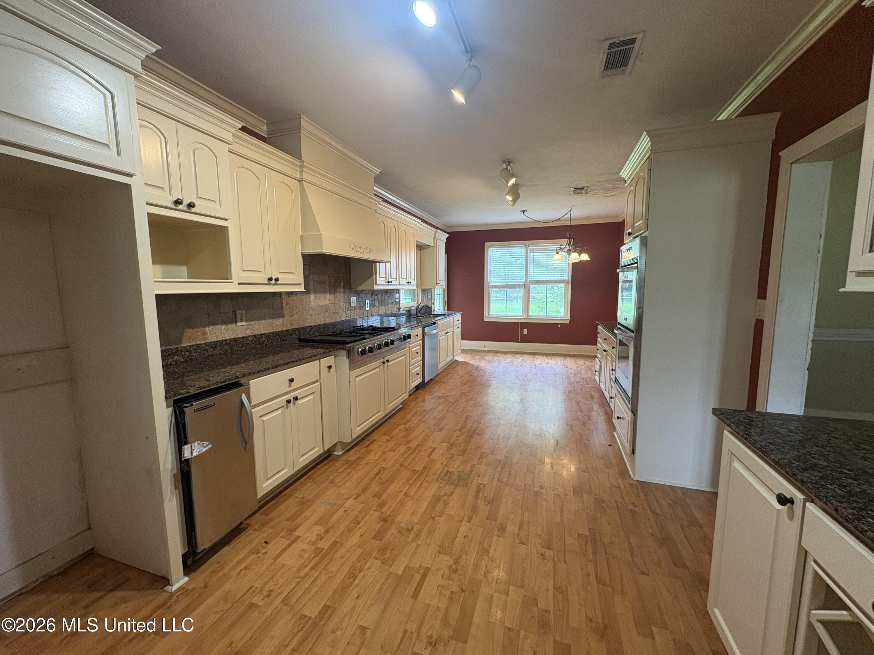 407 Heslep Street Property Photo 11