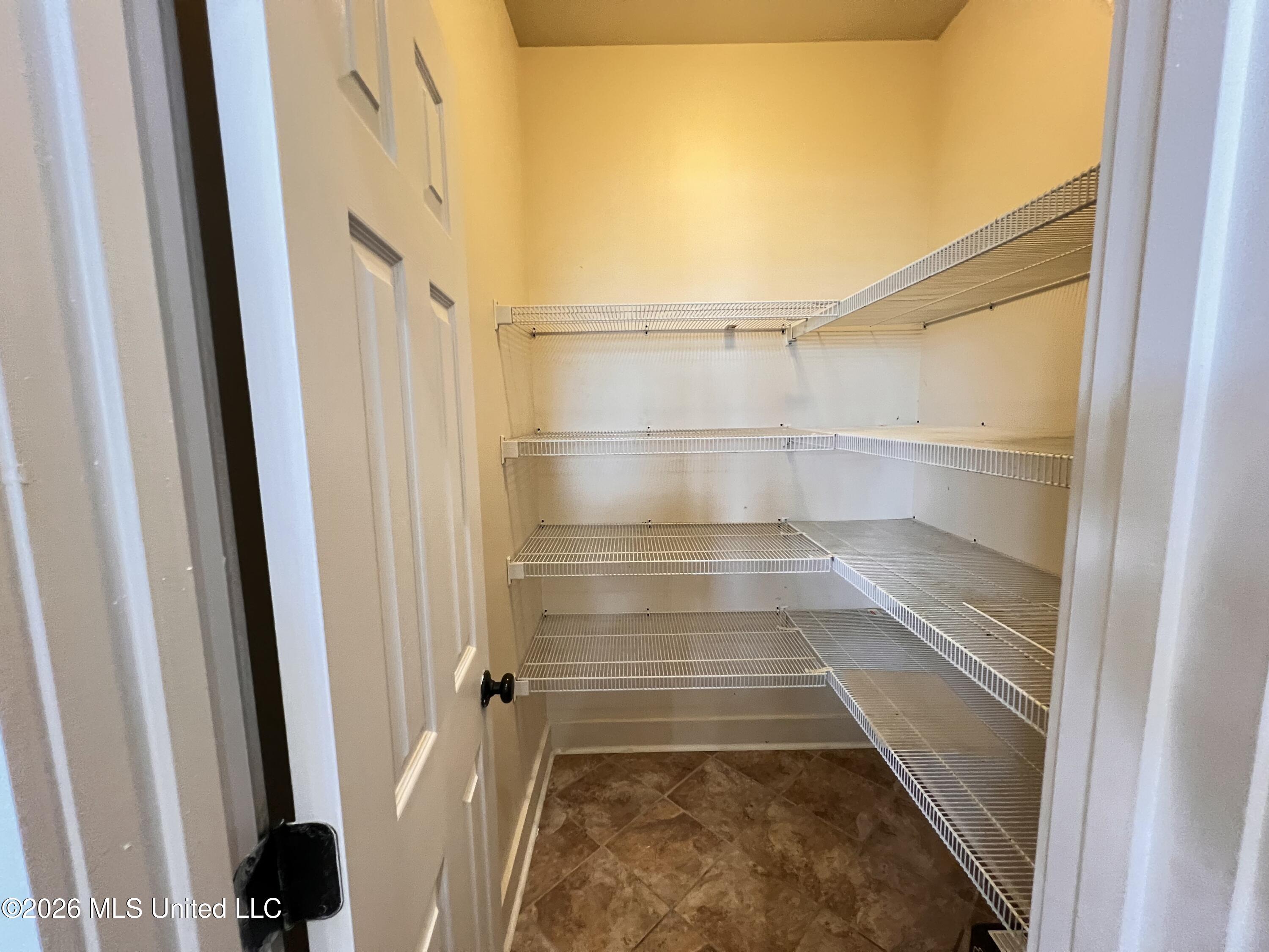 11053 N Shore Drive Property Photo 15