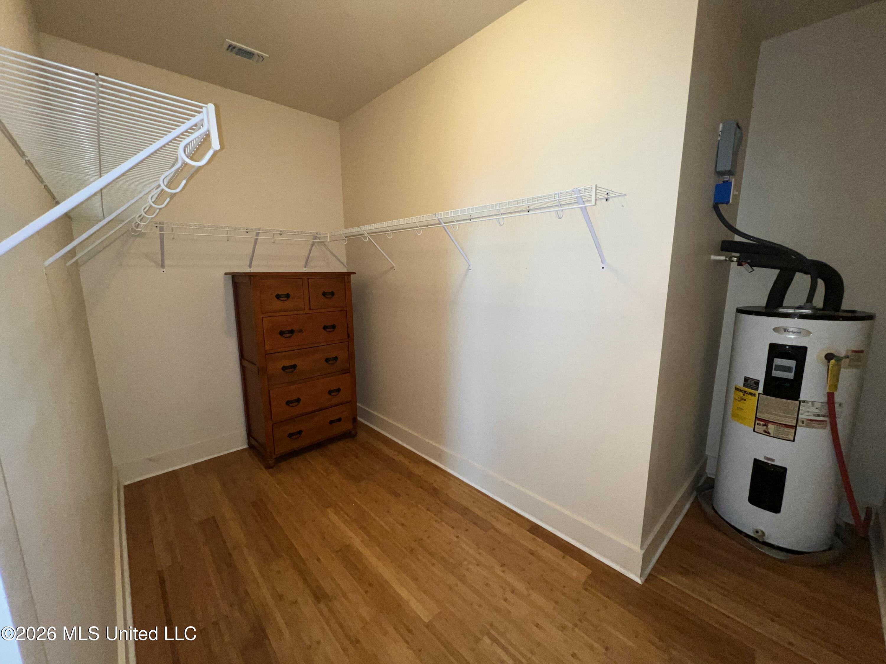 11053 N Shore Drive Property Photo 22