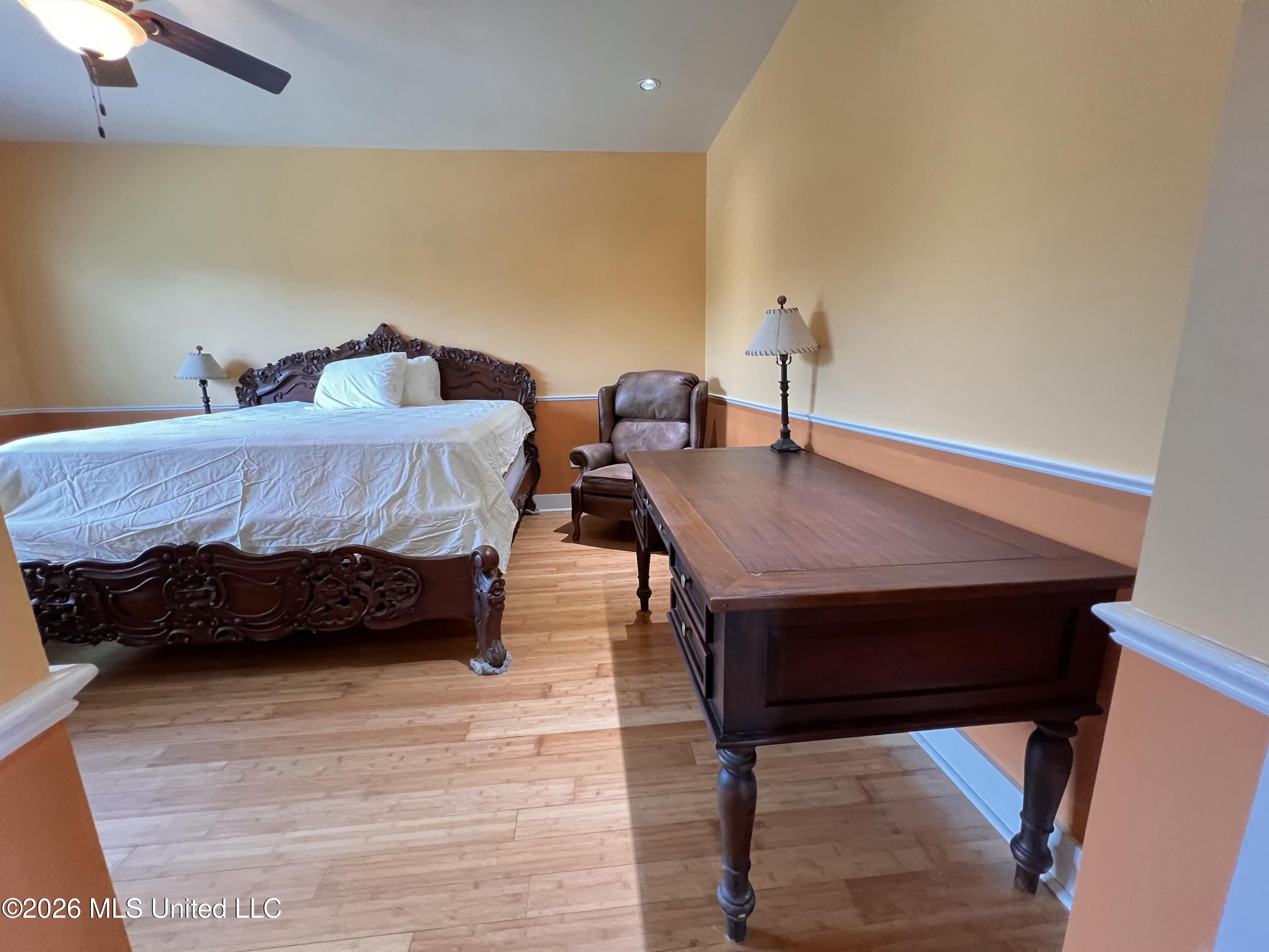 11053 N Shore Drive Property Photo 25