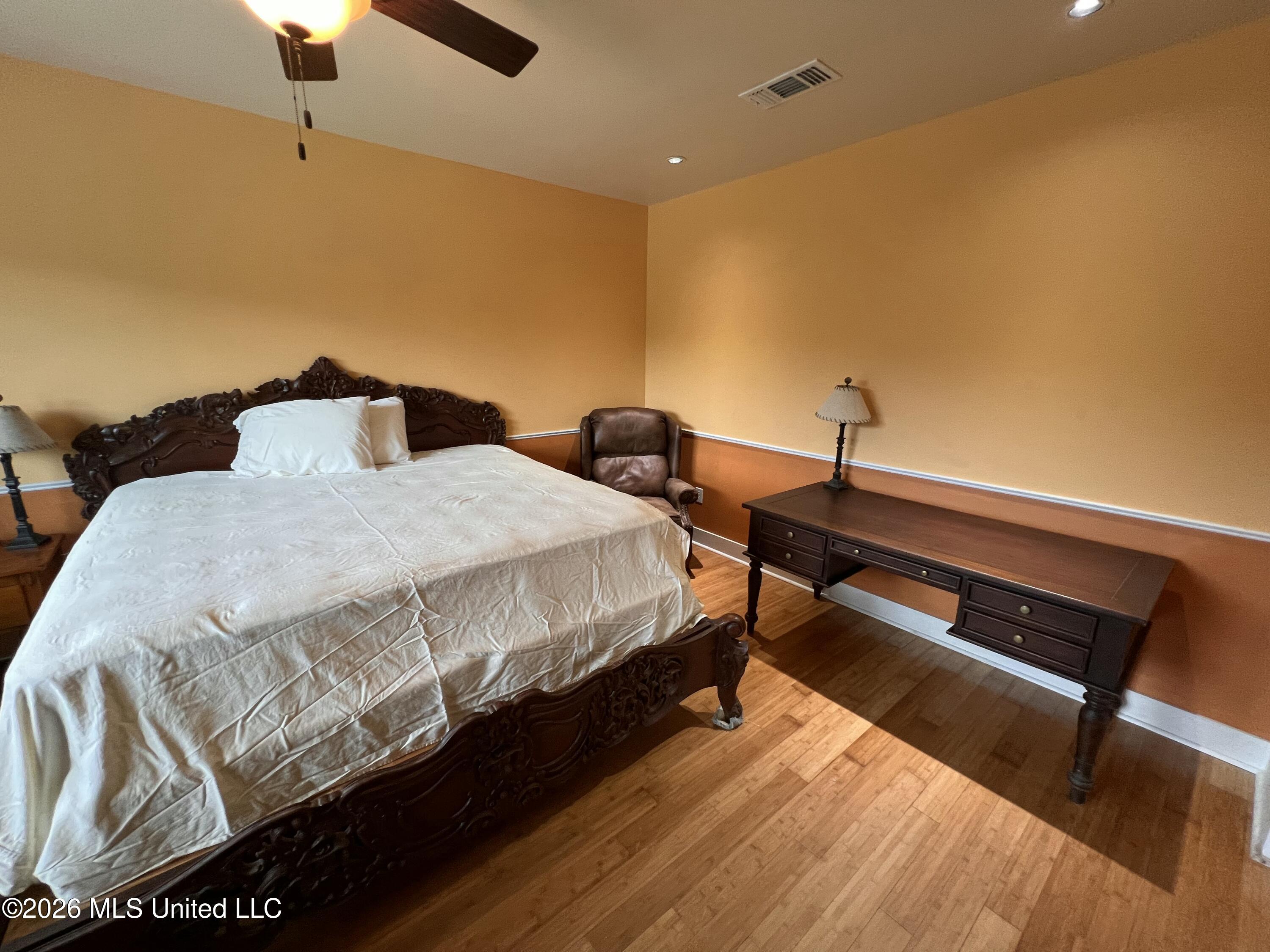 11053 N Shore Drive Property Photo 28
