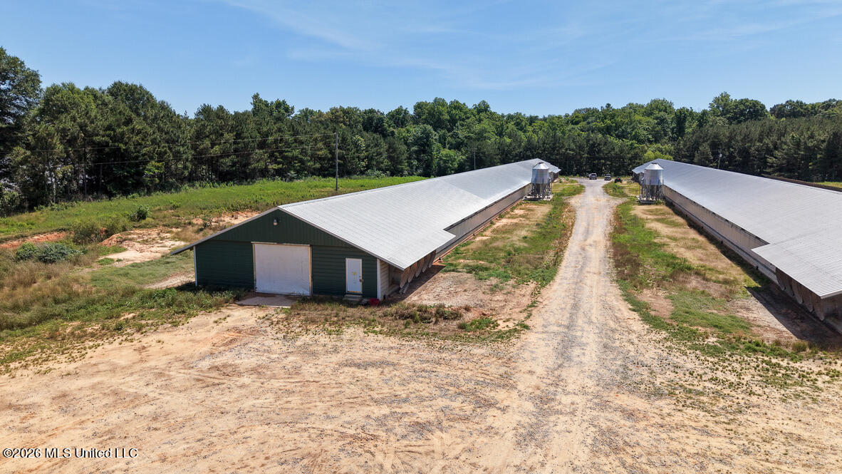 2257 Midway Odom Road Property Photo 7
