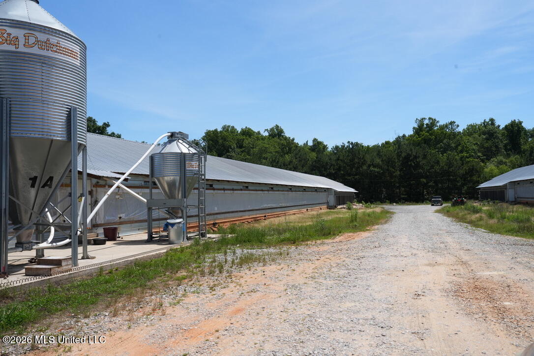 2257 Midway Odom Road Property Photo 14