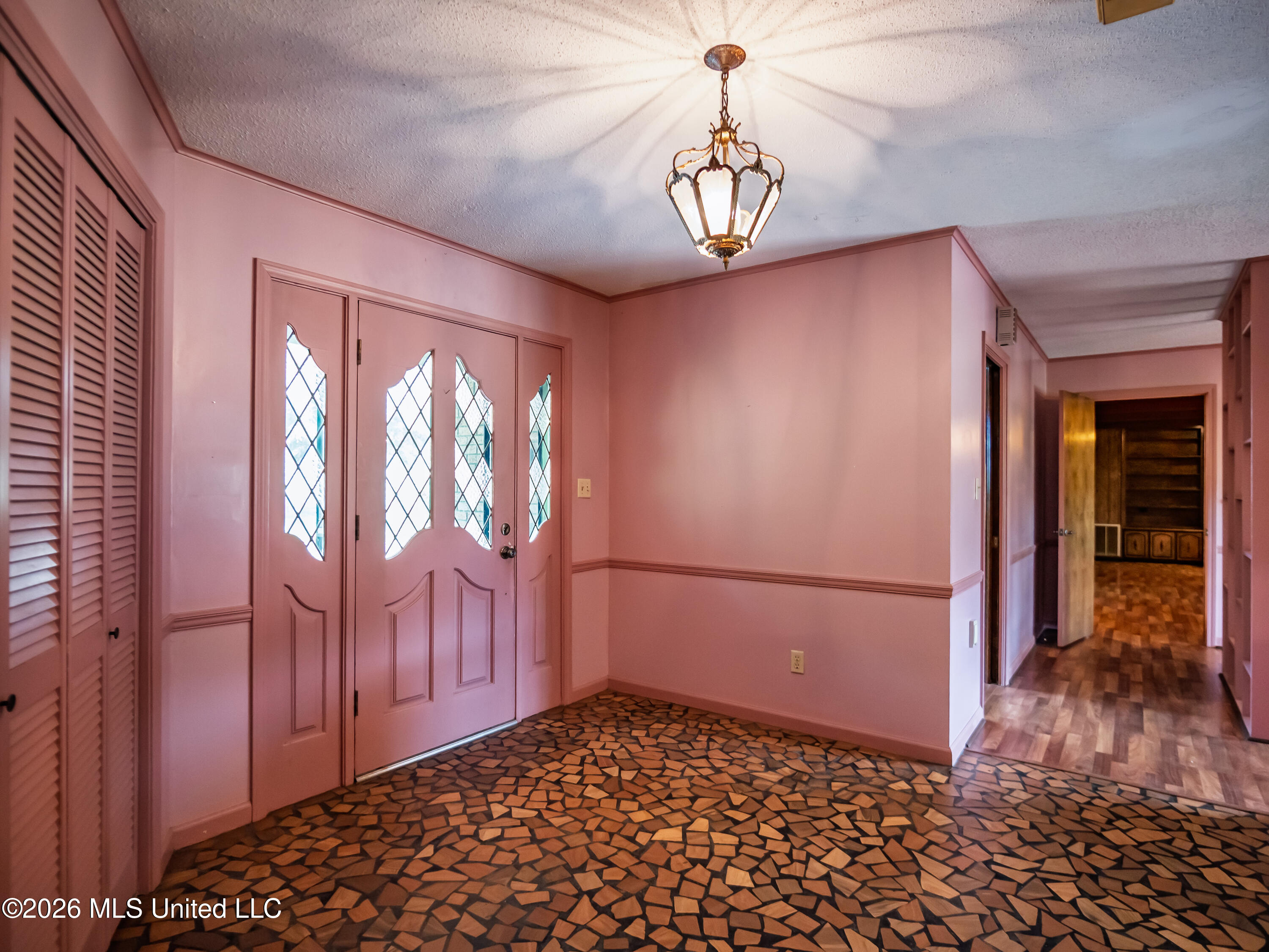 5042 Dummyline Road Property Photo 1