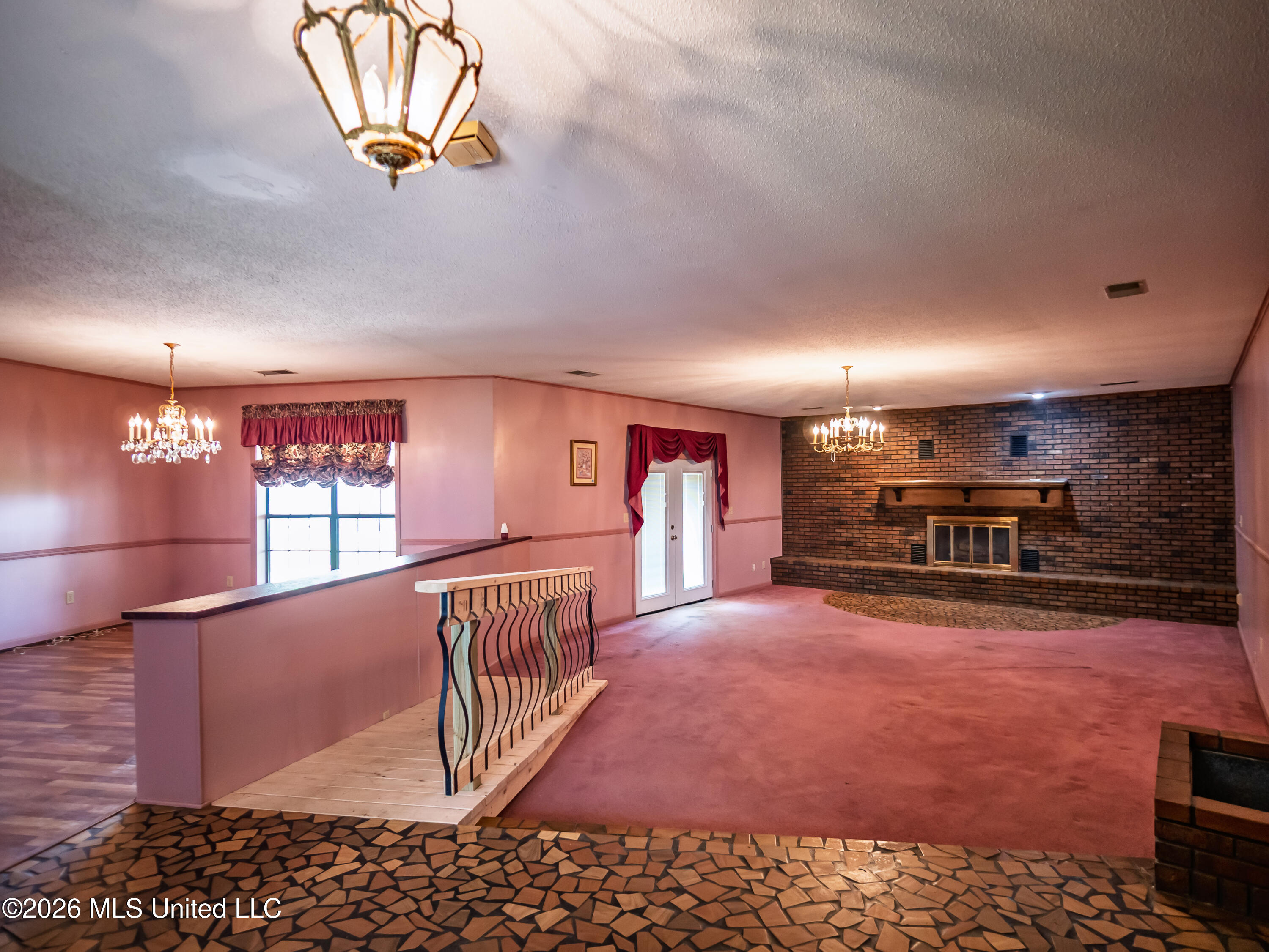 5042 Dummyline Road Property Photo 3