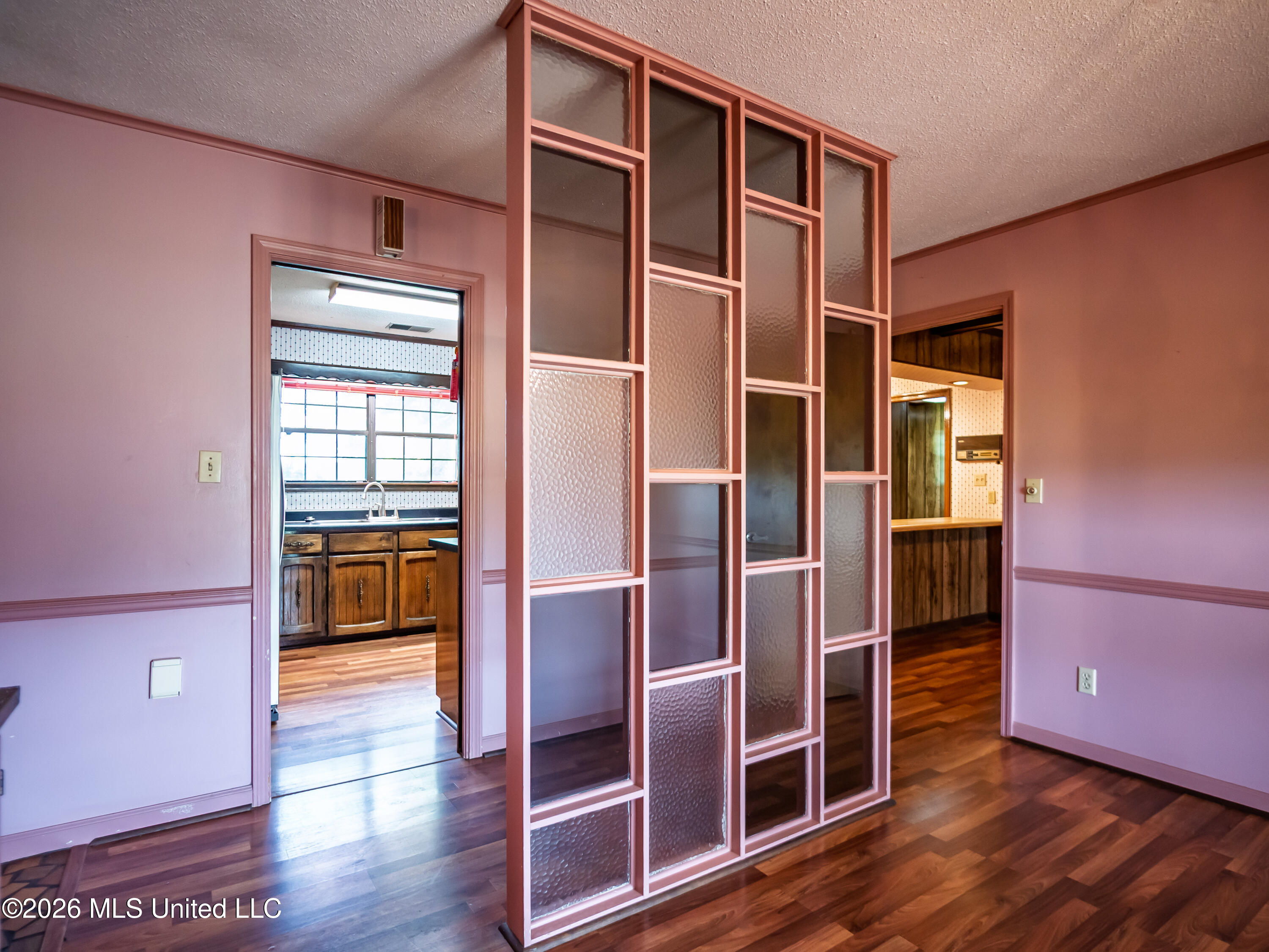5042 Dummyline Road Property Photo 9