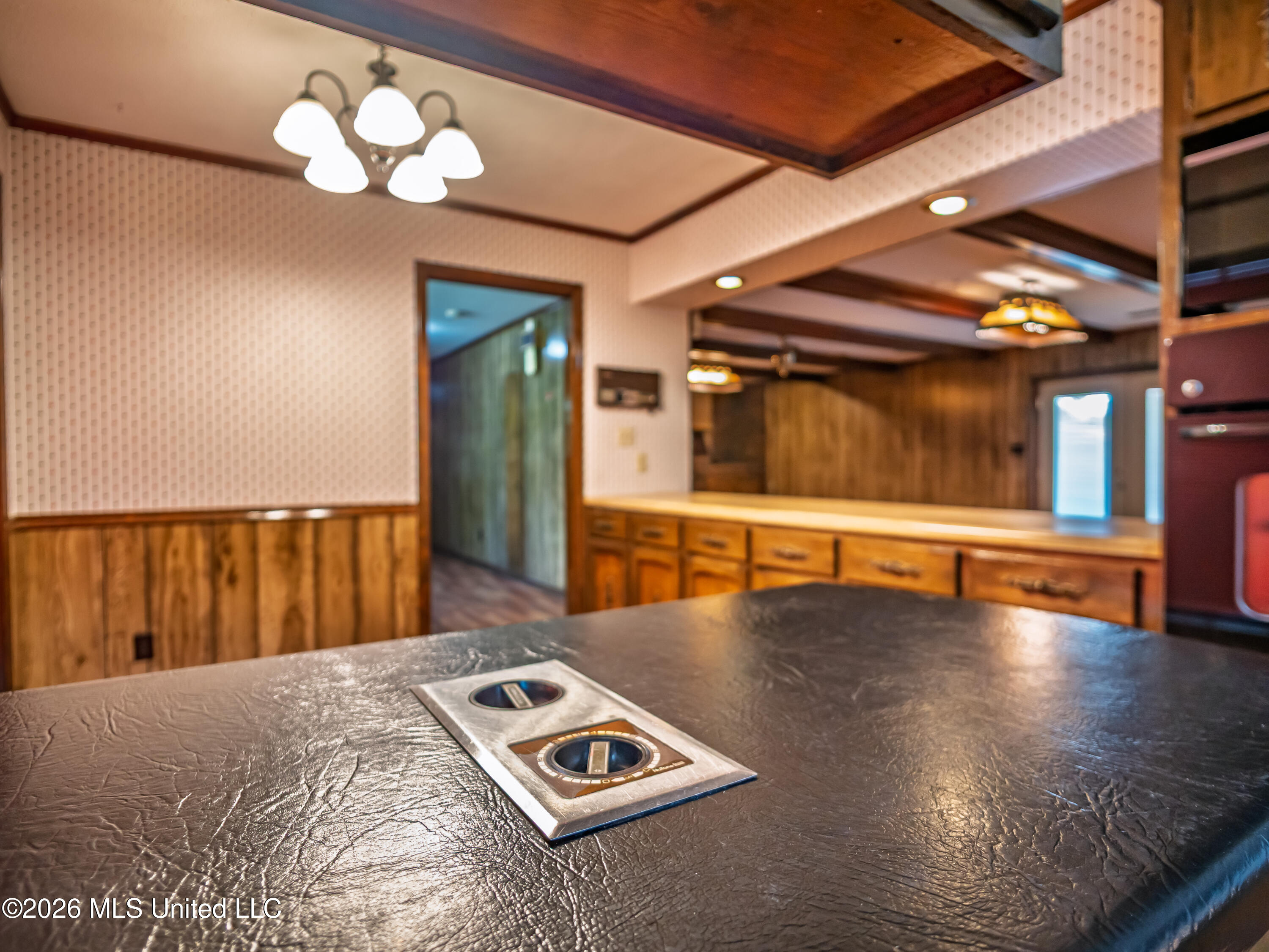 5042 Dummyline Road Property Photo 12