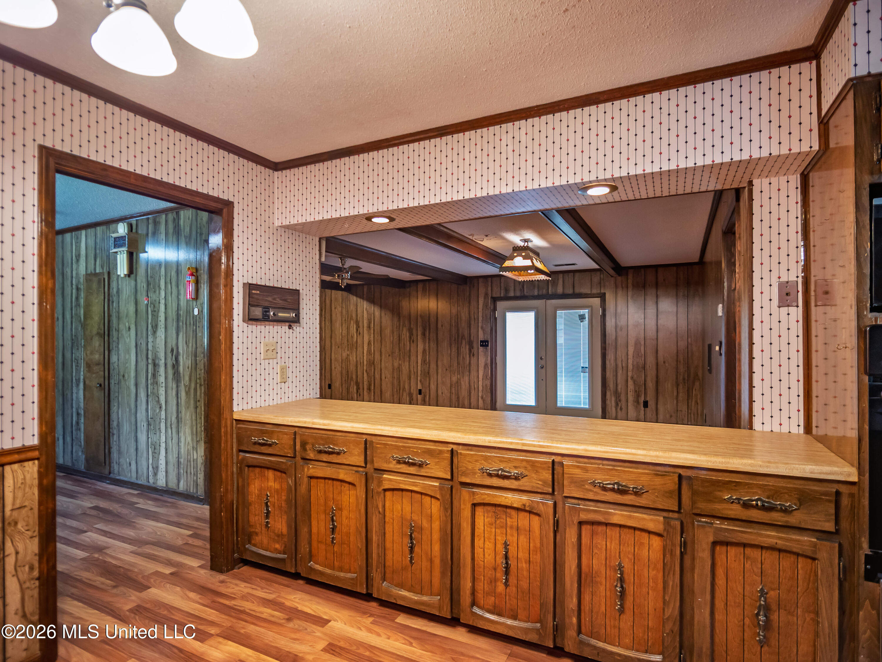 5042 Dummyline Road Property Photo 17