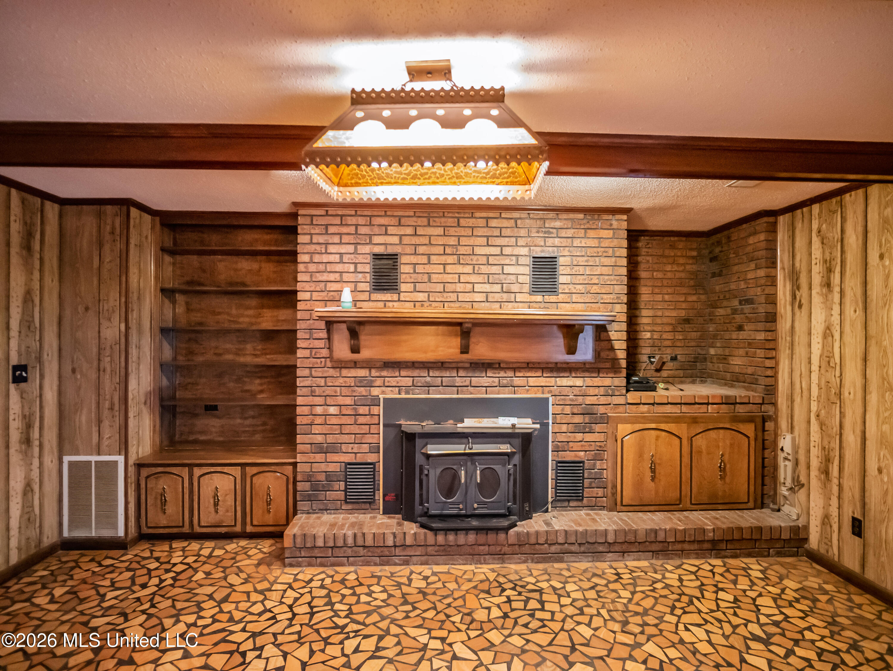 5042 Dummyline Road Property Photo 21