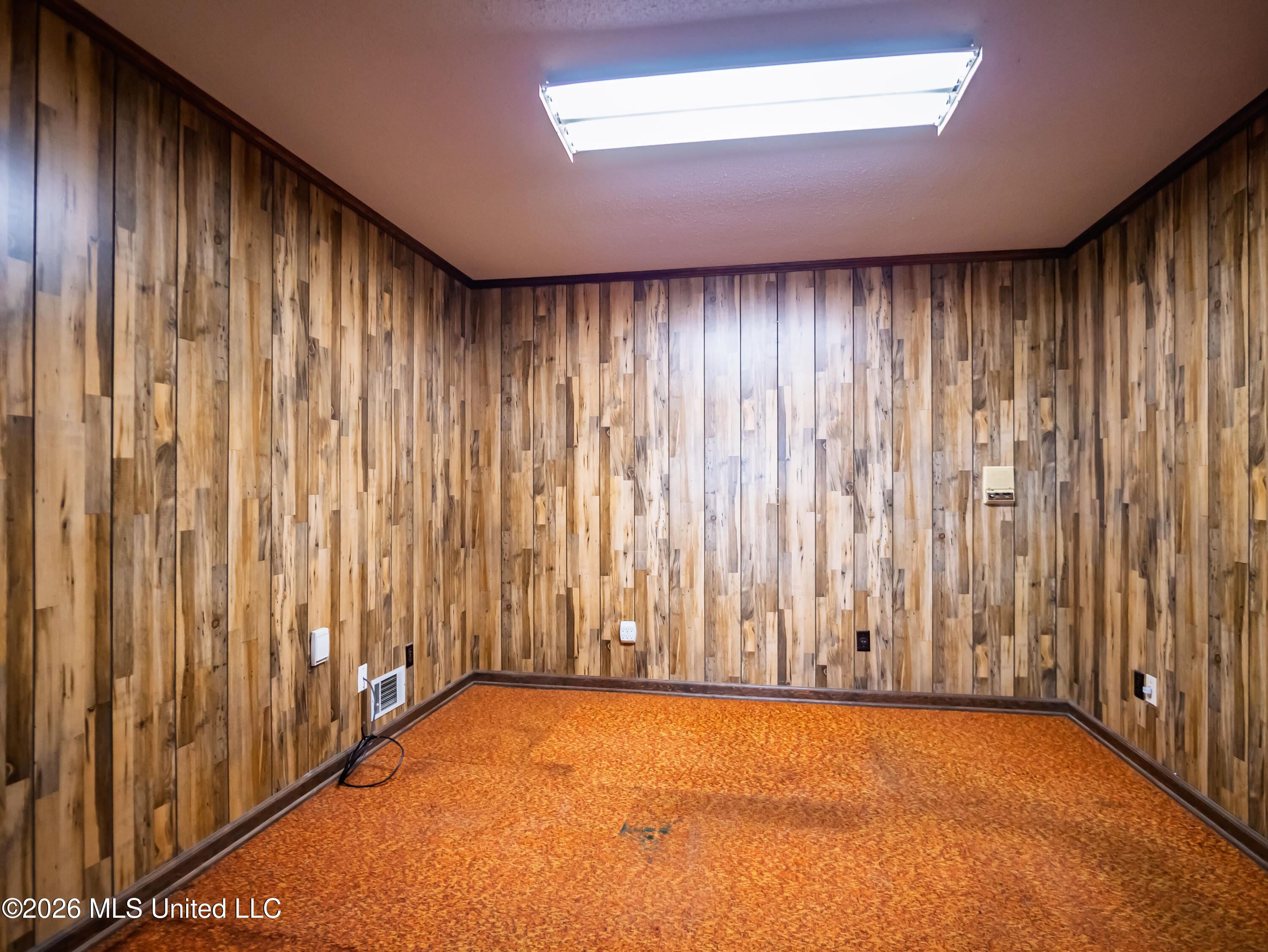 5042 Dummyline Road Property Photo 29