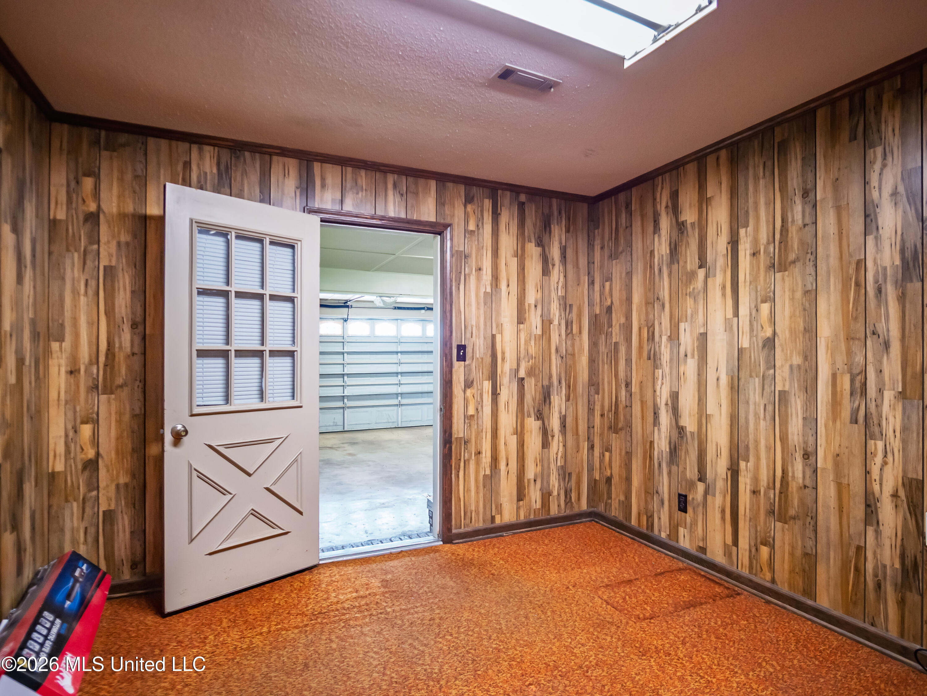 5042 Dummyline Road Property Photo 30