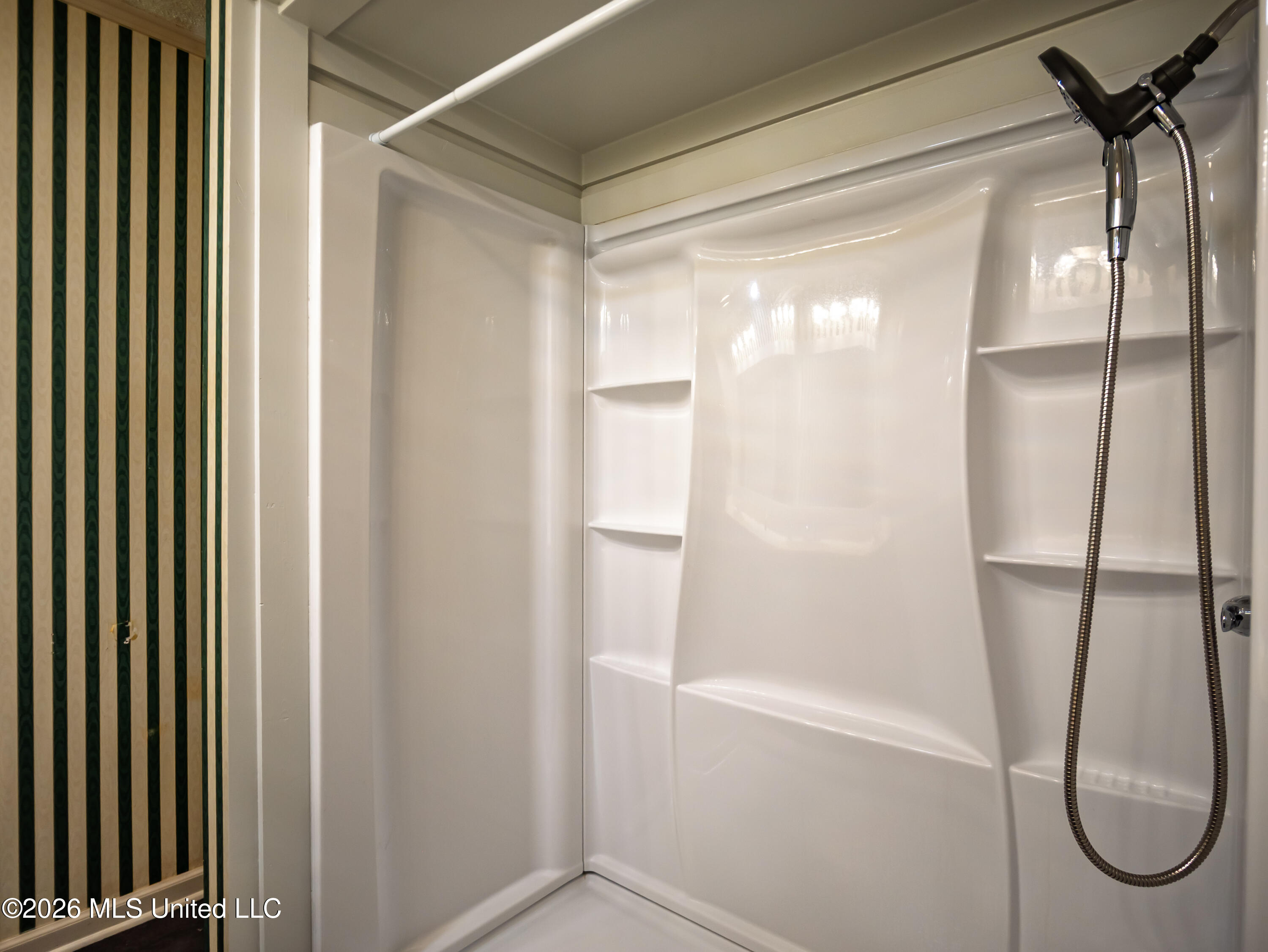 5042 Dummyline Road Property Photo 41